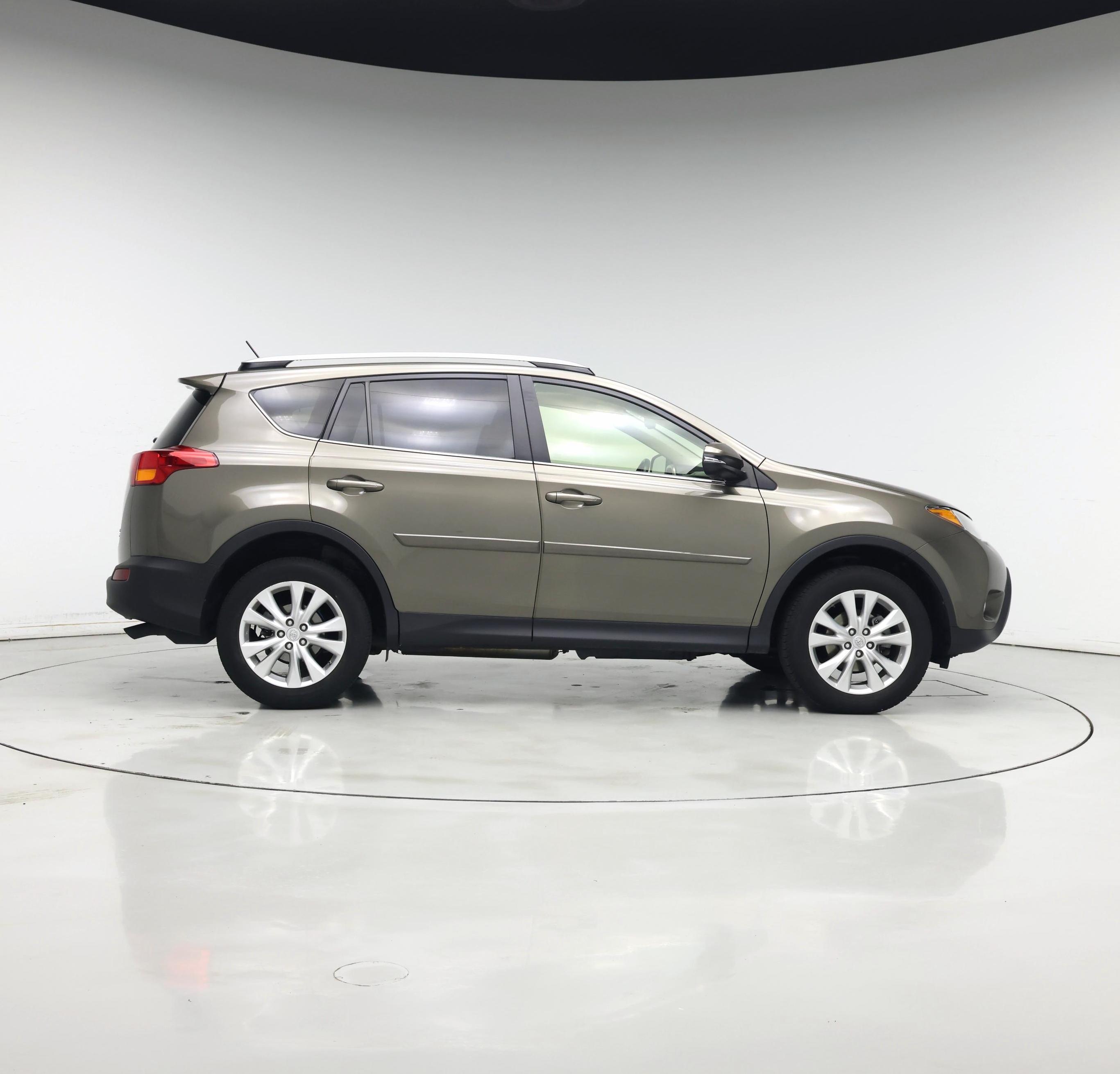 Thumbnail: 2015 Toyota RAV4 - 7