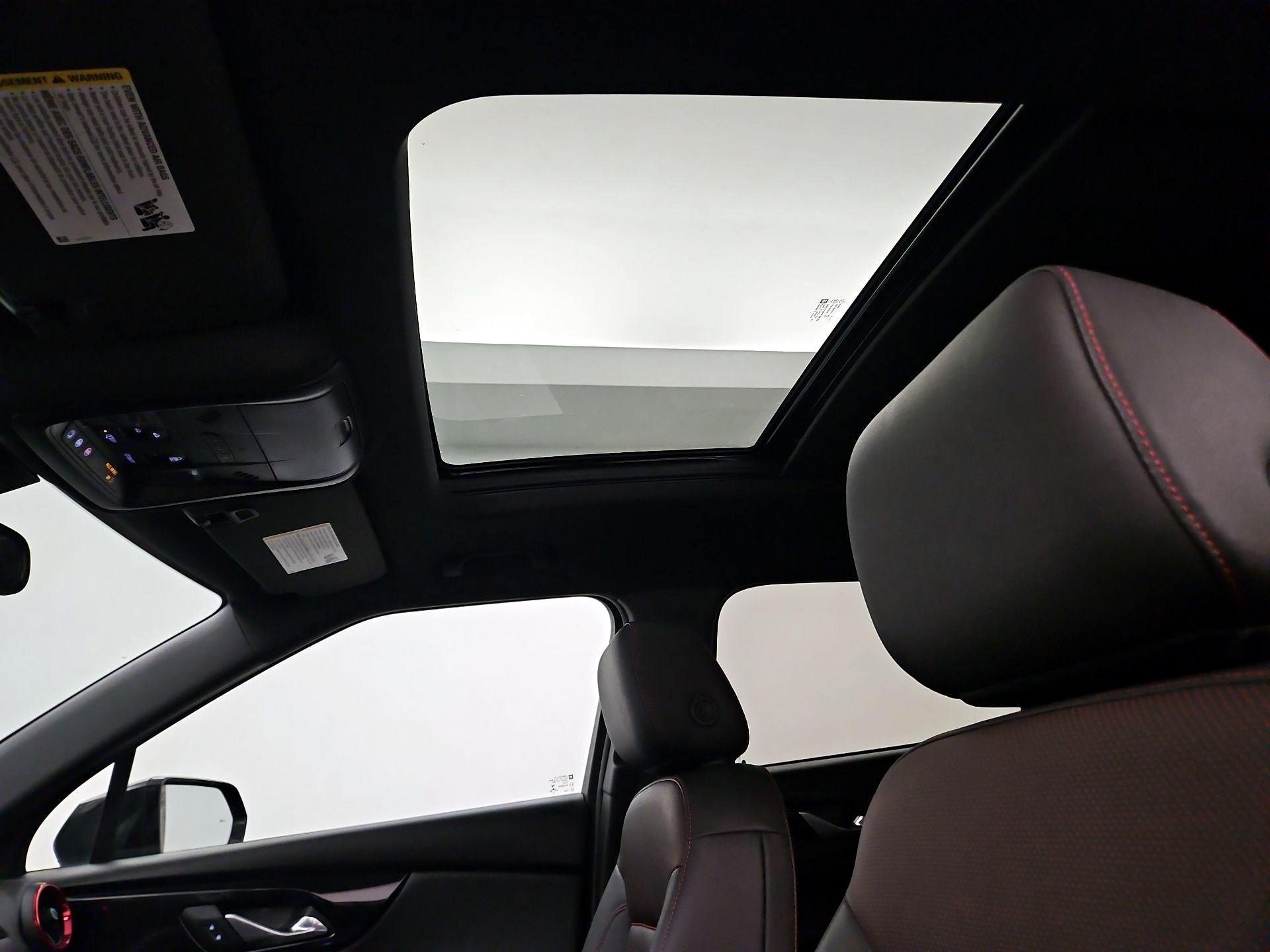 Thumbnail: 2023 Chevrolet Blazer - 20