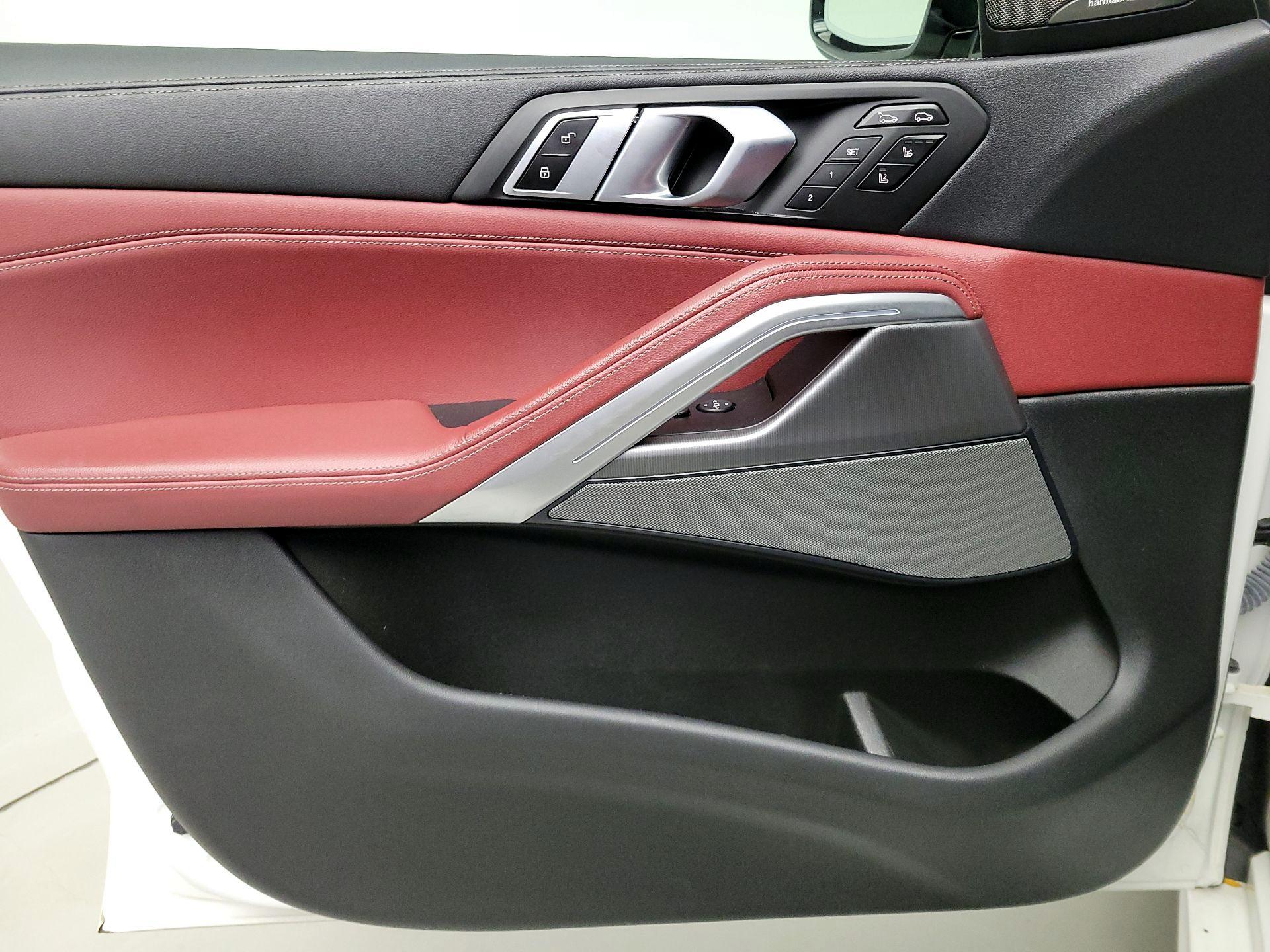 Thumbnail: 2020 BMW X6 - 12