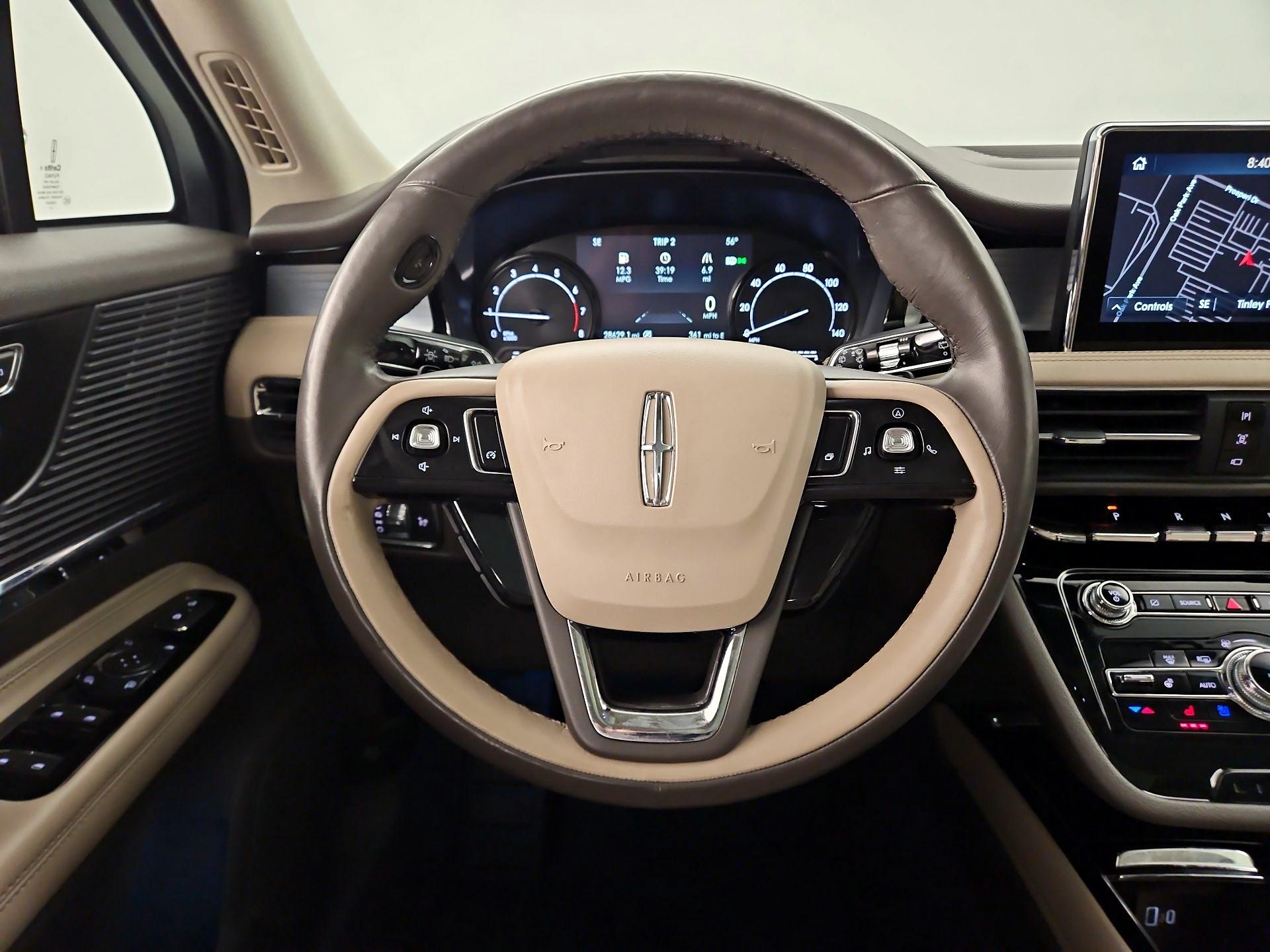 Thumbnail: 2022 Lincoln Corsair - 10