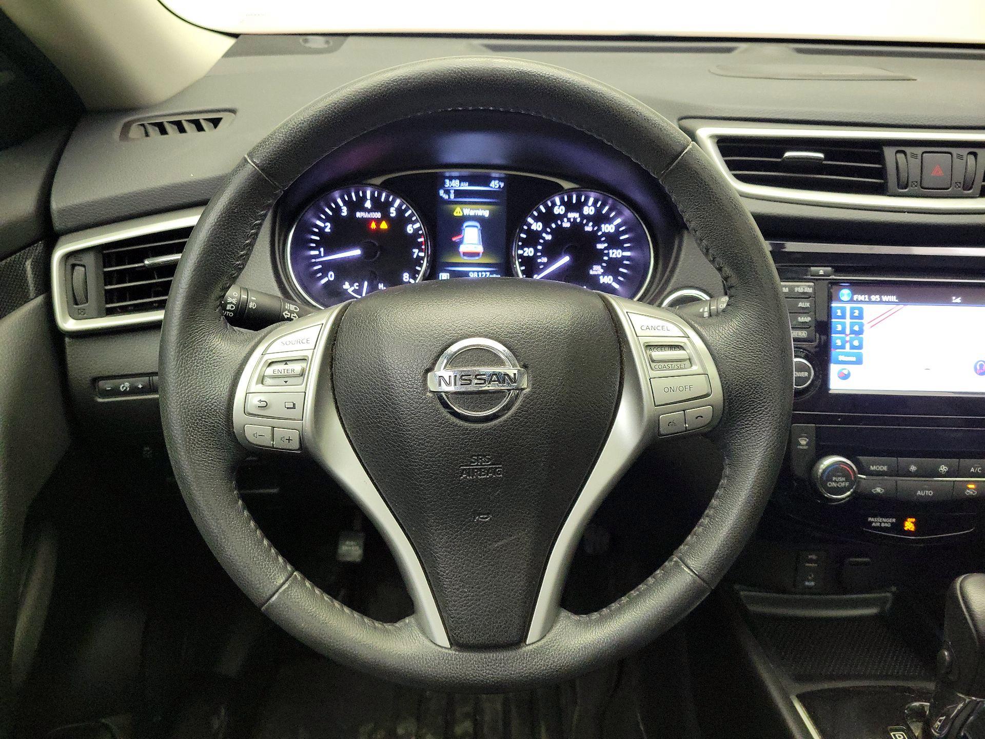 Thumbnail: 2016 Nissan Rogue - 10