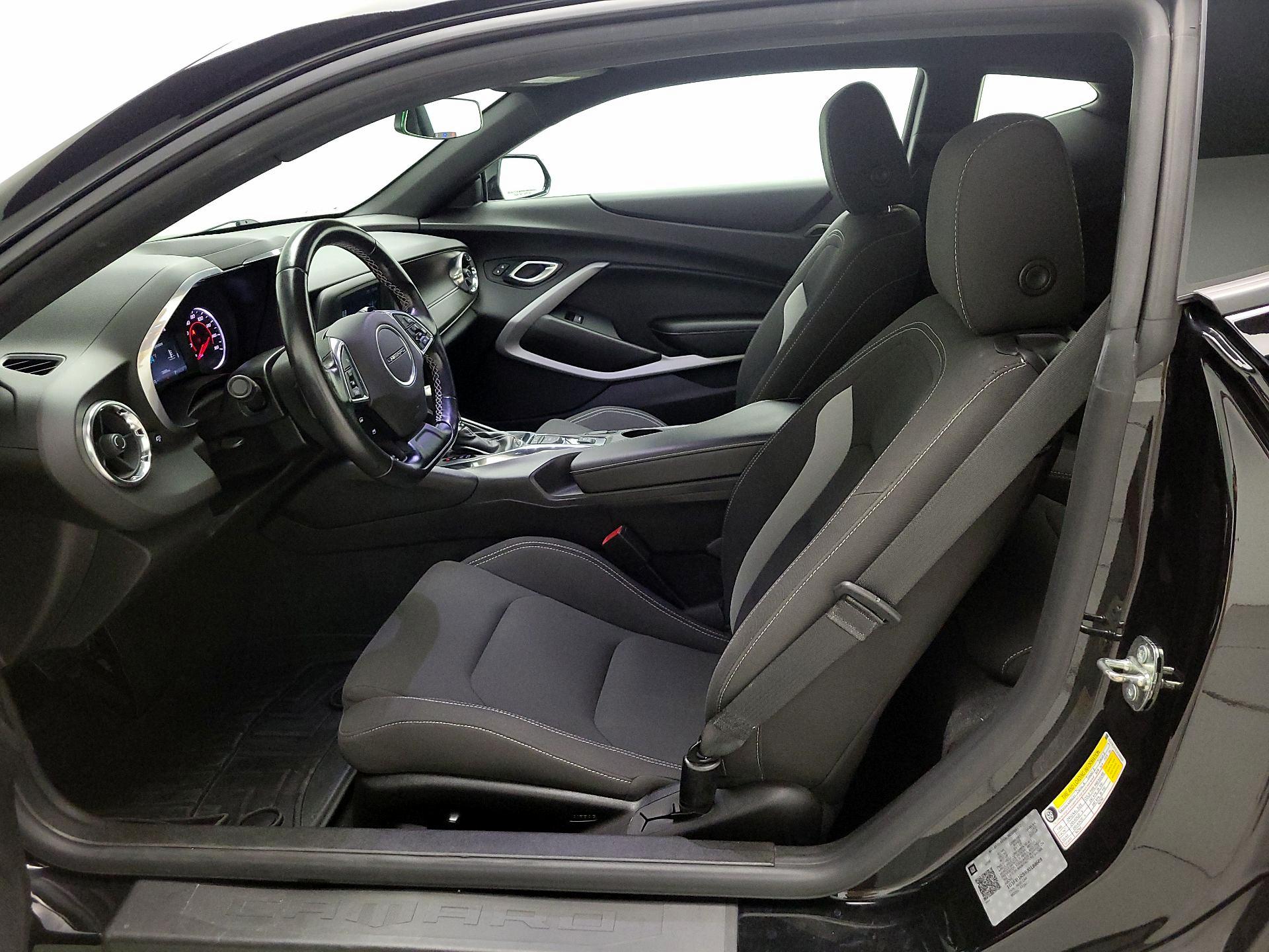 Thumbnail: 2018 Chevrolet Camaro - 11