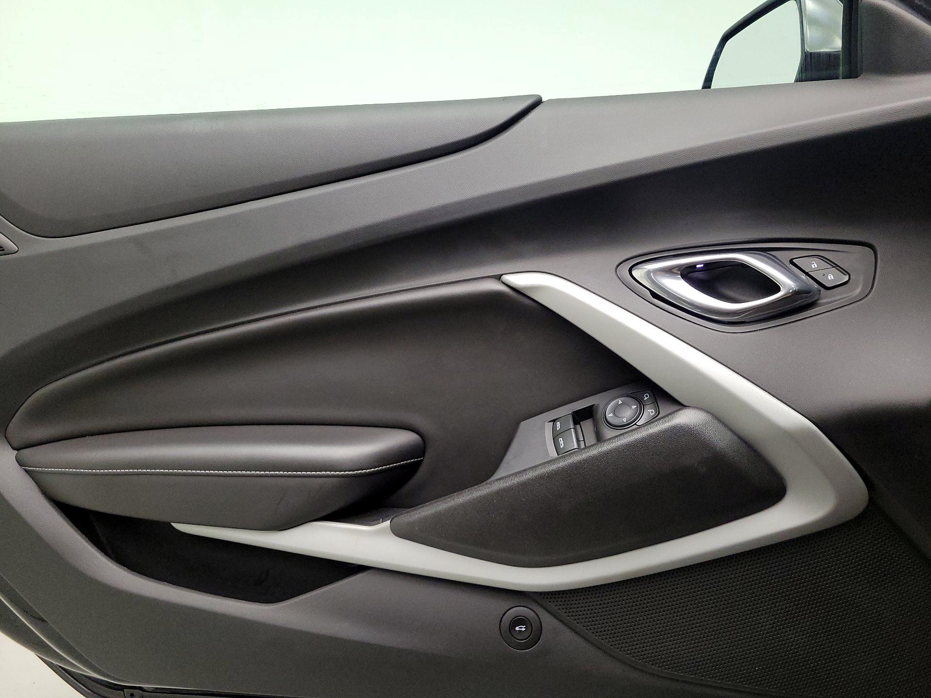 Thumbnail: 2018 Chevrolet Camaro - 12