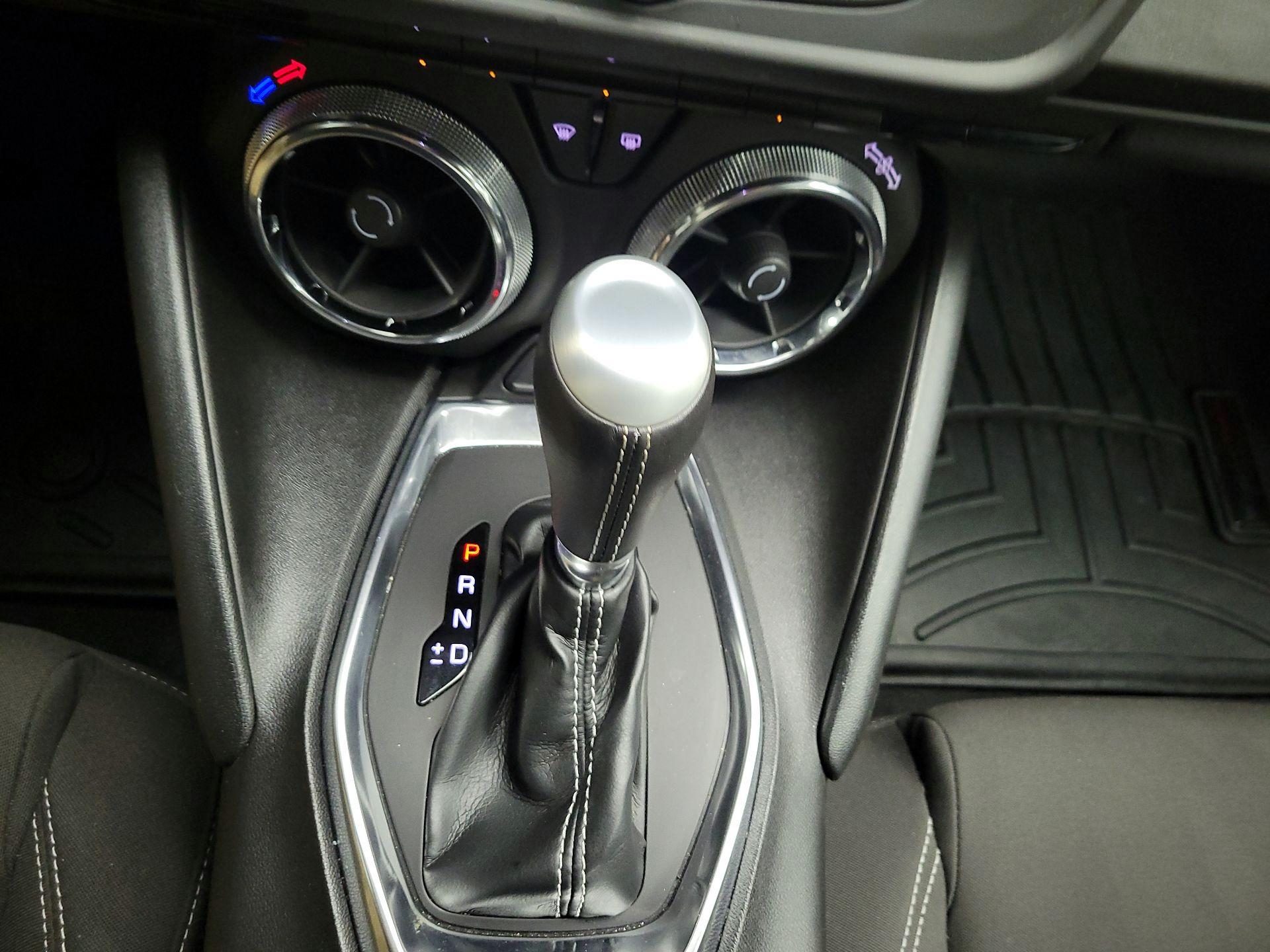 Thumbnail: 2018 Chevrolet Camaro - 17