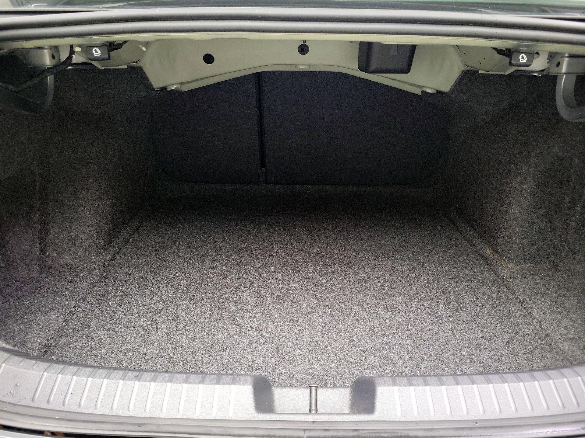 Thumbnail: 2024 Volkswagen Jetta - 20