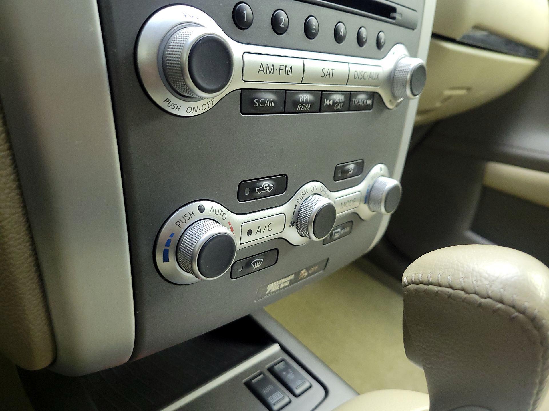 Thumbnail: 2014 Nissan Murano - 14