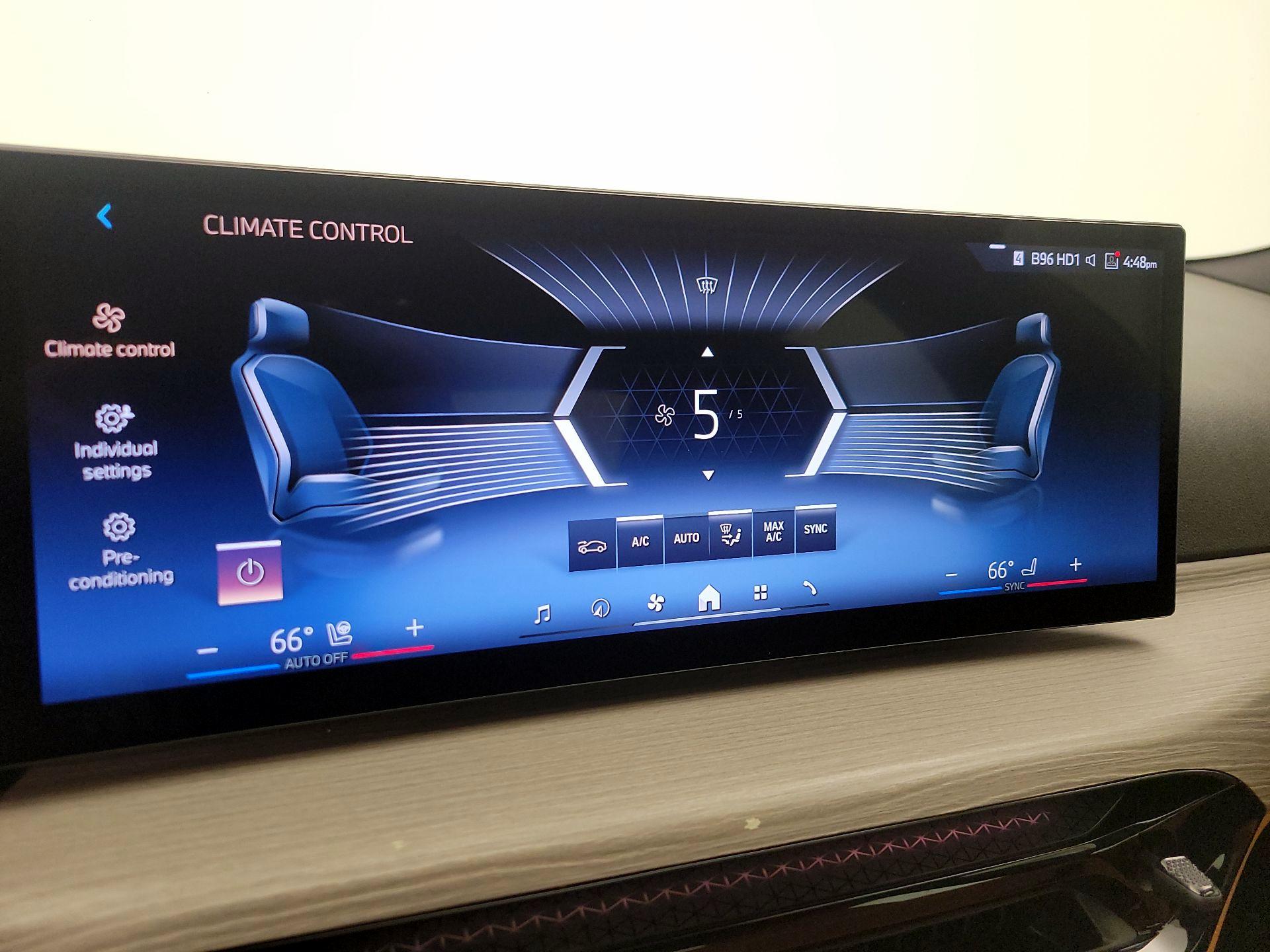 Thumbnail: 2025 BMW 3 Series - 17