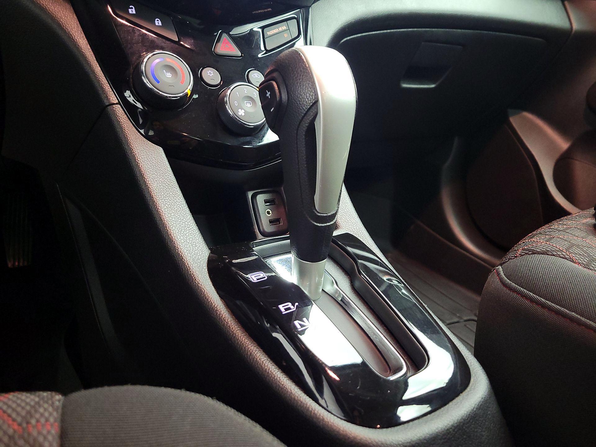 Thumbnail: 2018 Chevrolet Sonic - 17