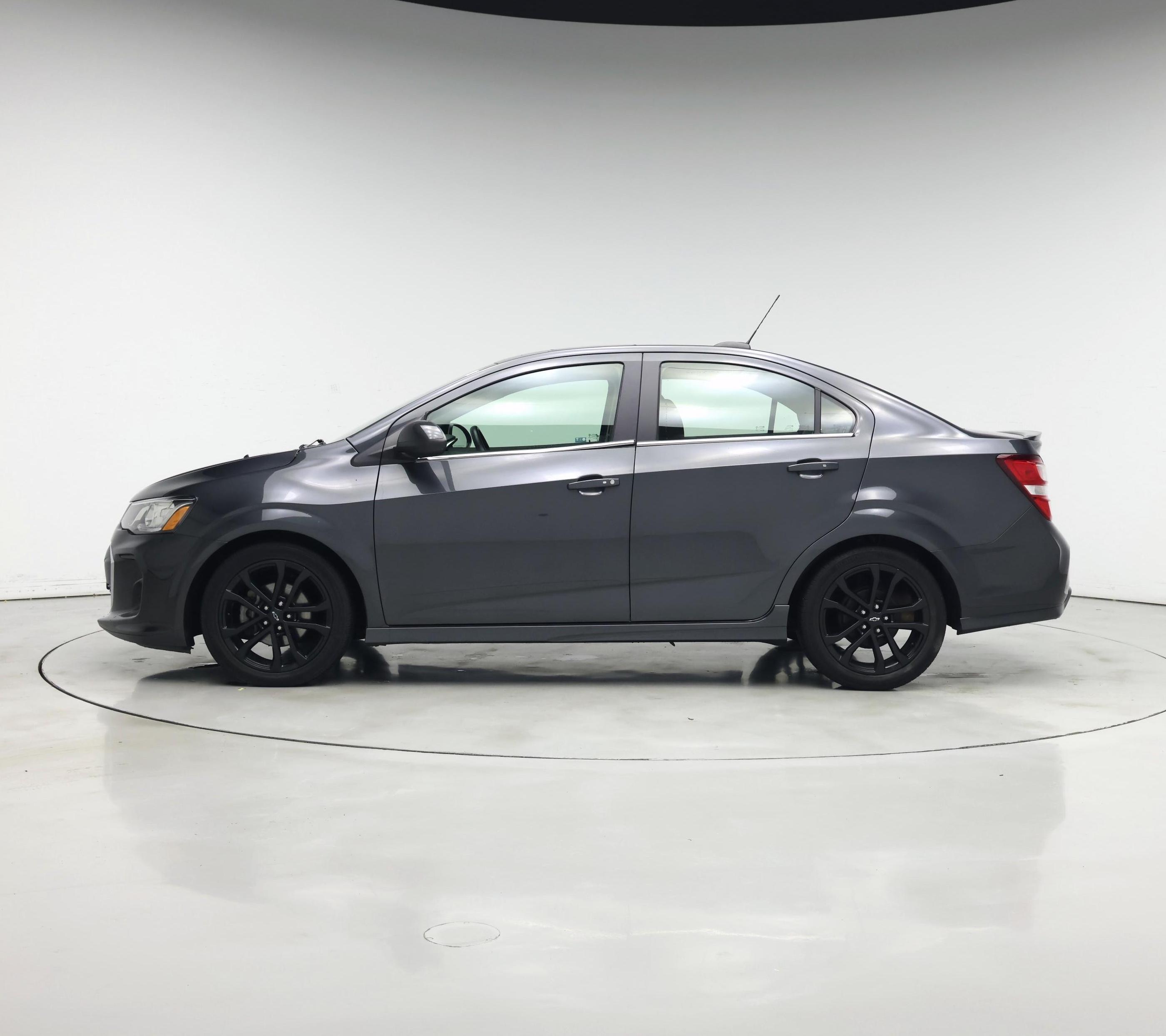 Thumbnail: 2018 Chevrolet Sonic - 3