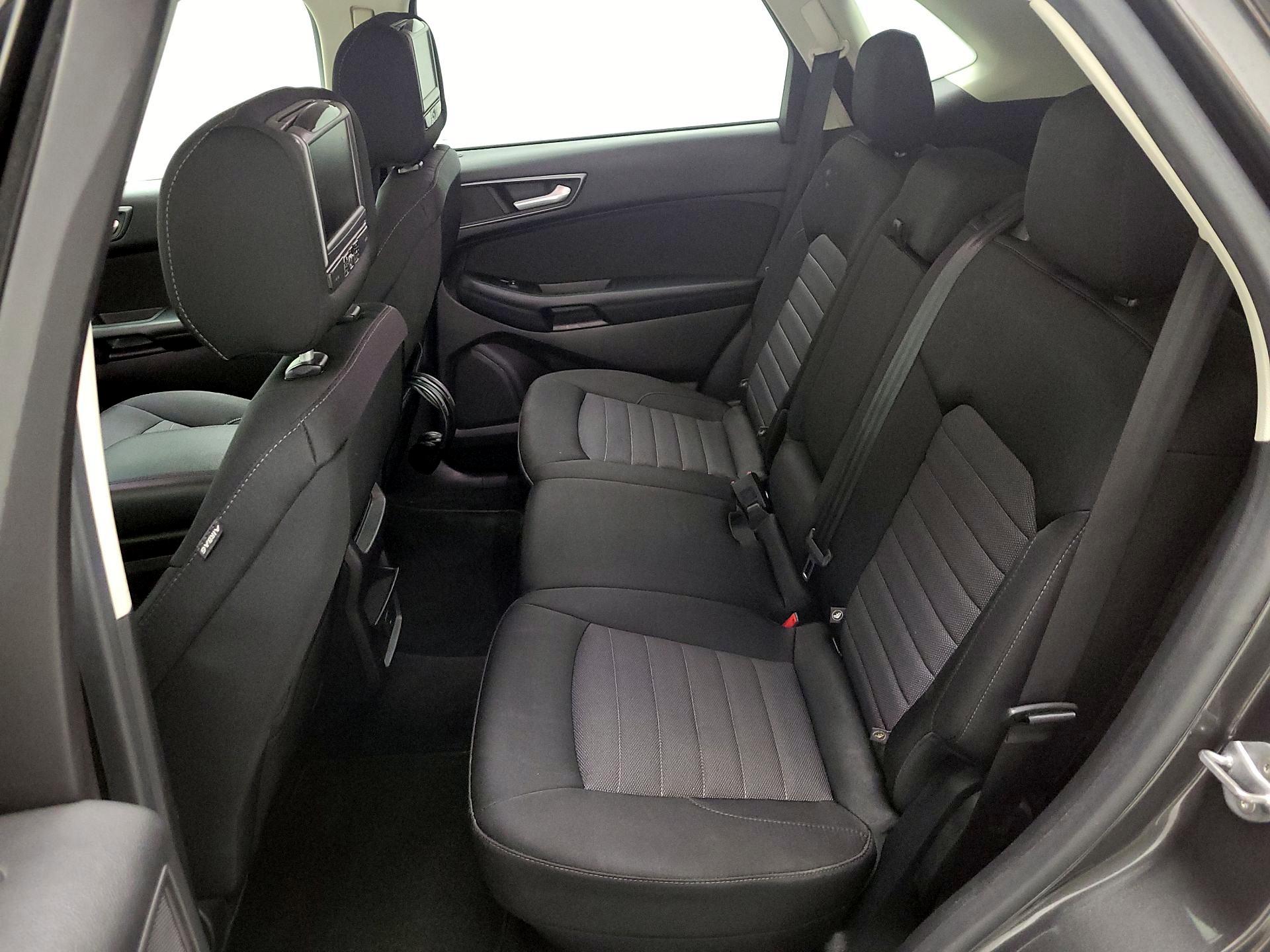 Thumbnail: 2016 Ford Edge - 19