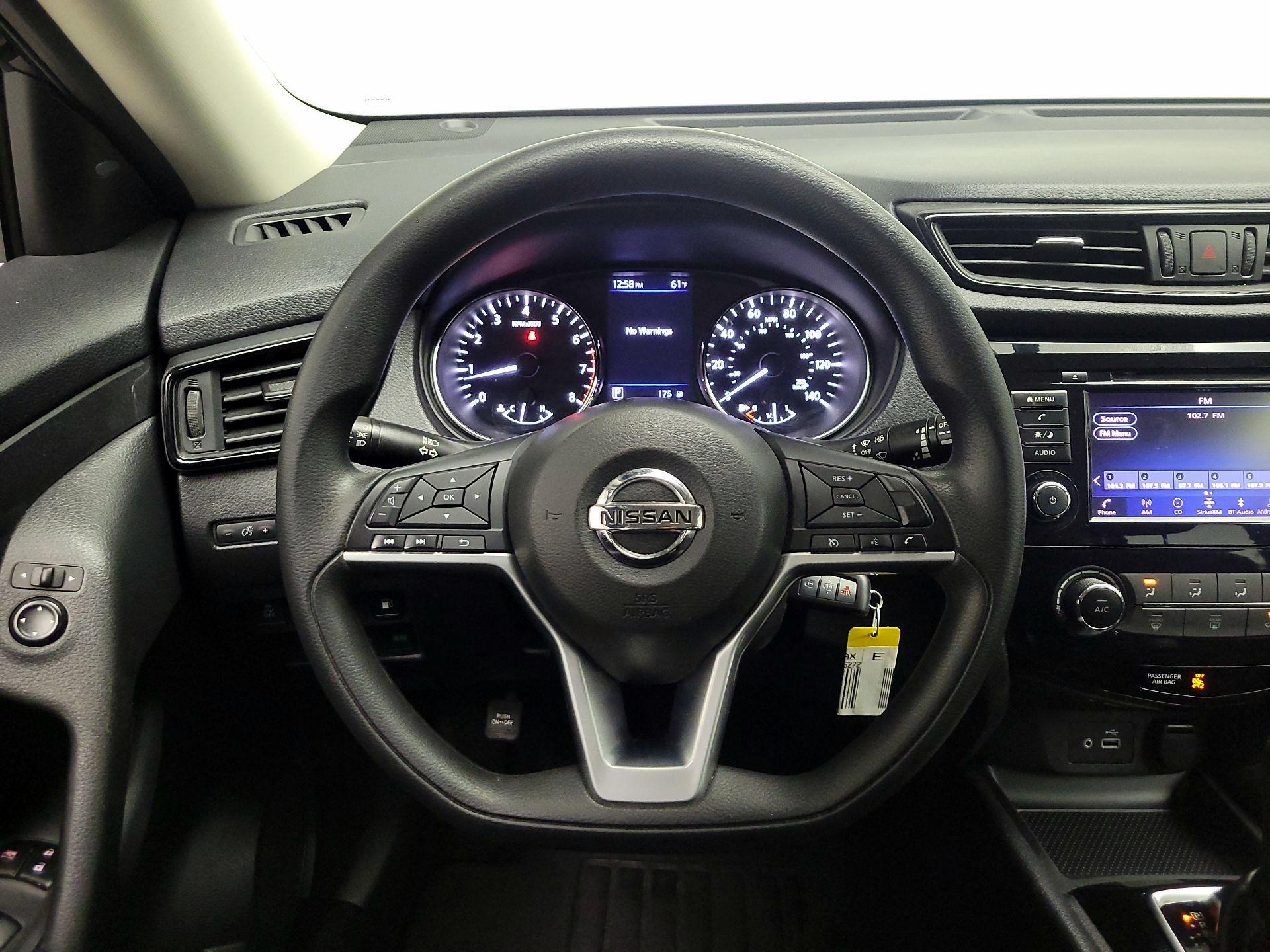 Thumbnail: 2018 Nissan Rogue - 10