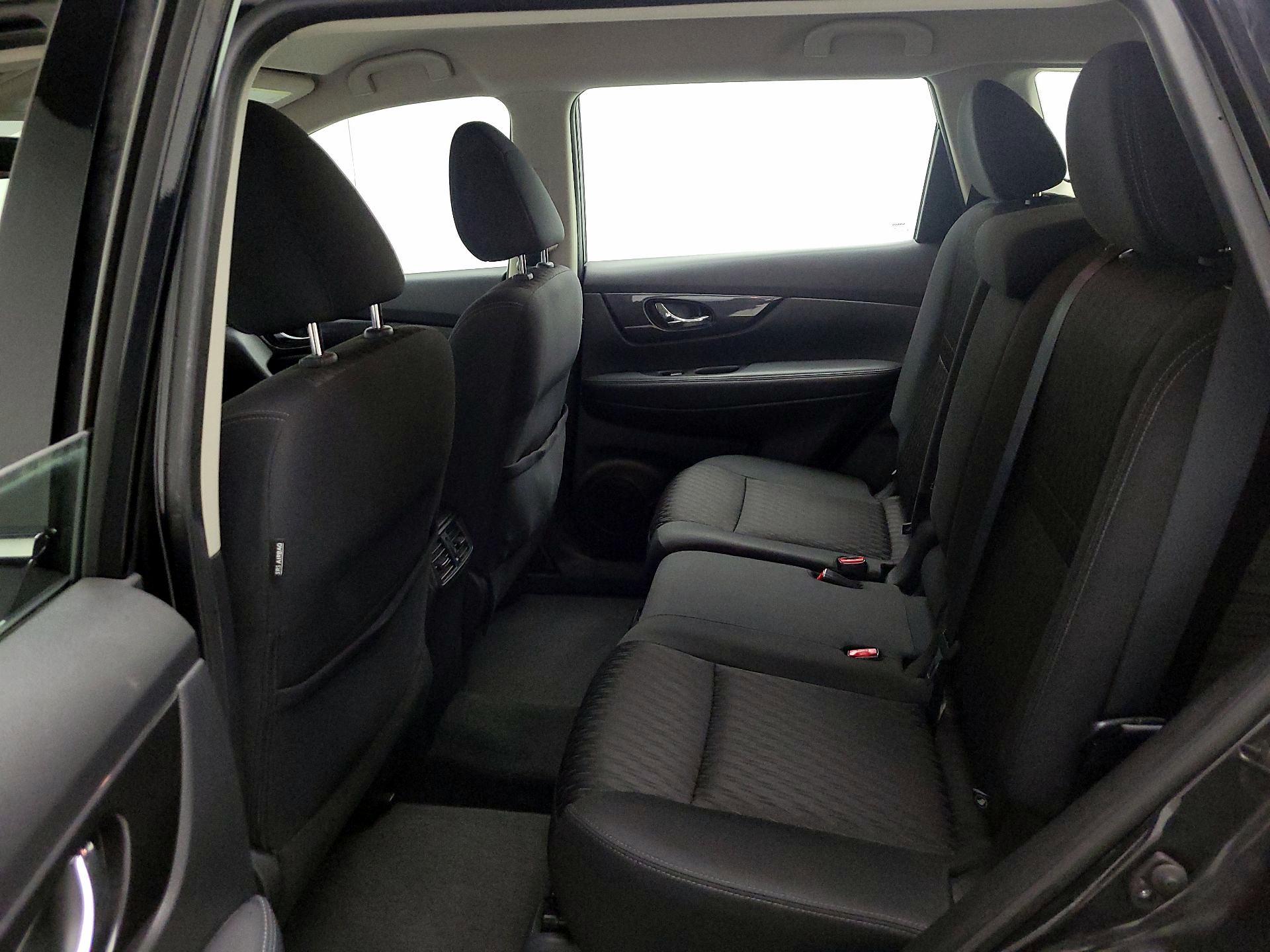 Thumbnail: 2018 Nissan Rogue - 19