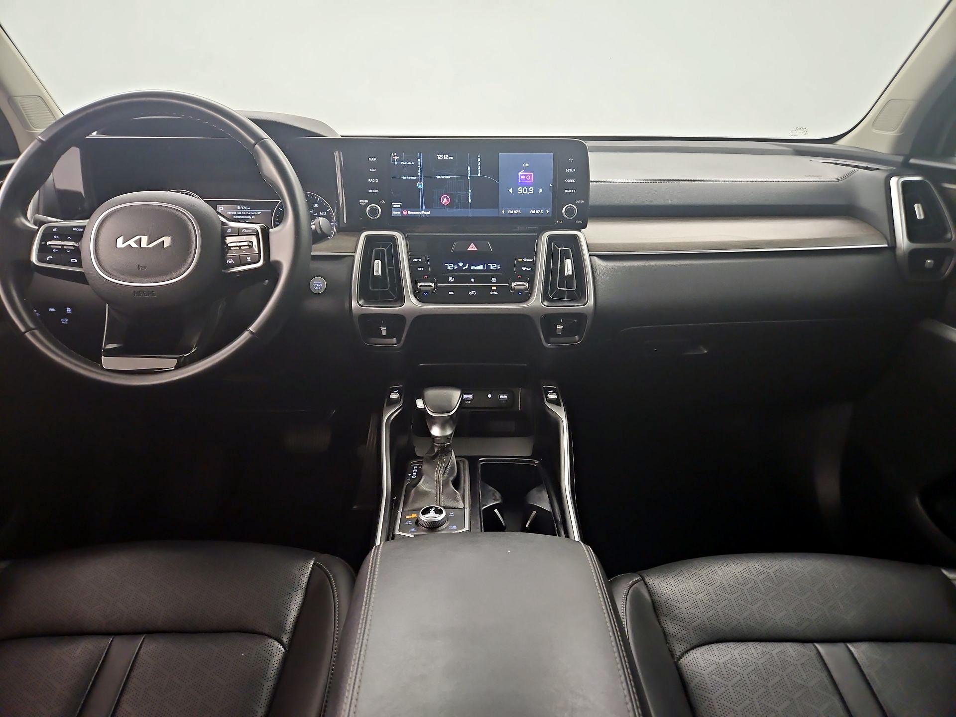 Thumbnail: 2022 Kia Sorento - 9