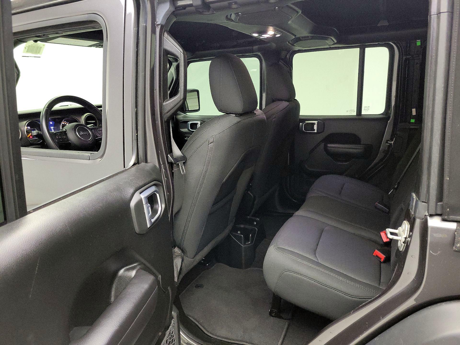 Thumbnail: 2021 Jeep Wrangler - 18