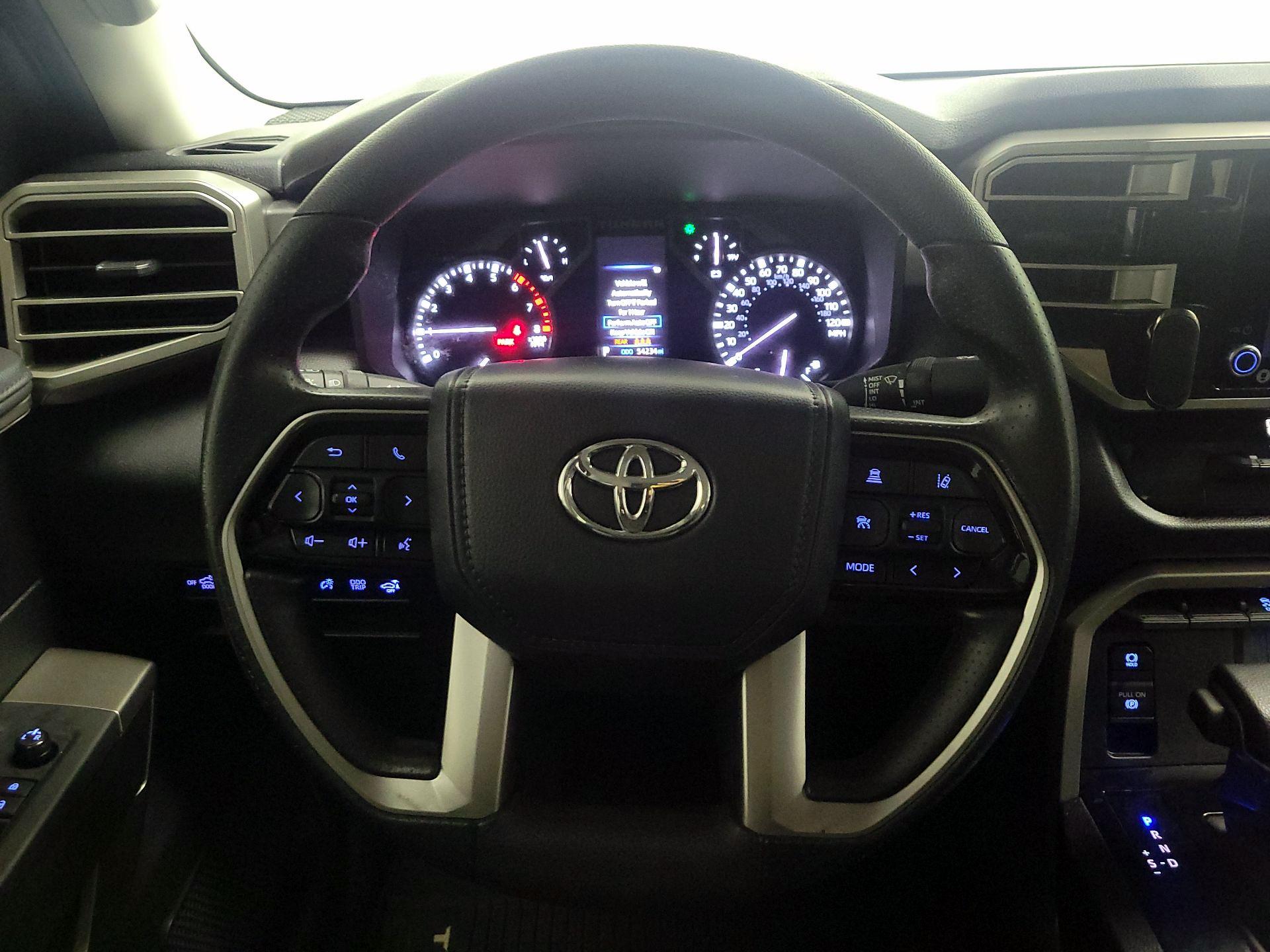 Thumbnail: 2022 Toyota Tundra - 10