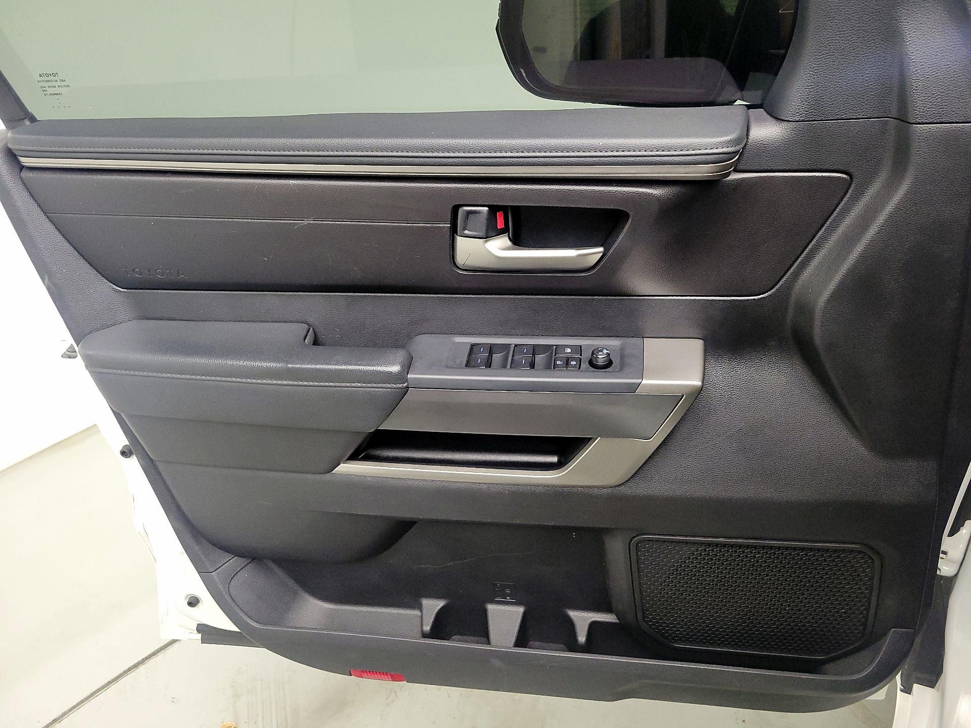 Thumbnail: 2022 Toyota Tundra - 12