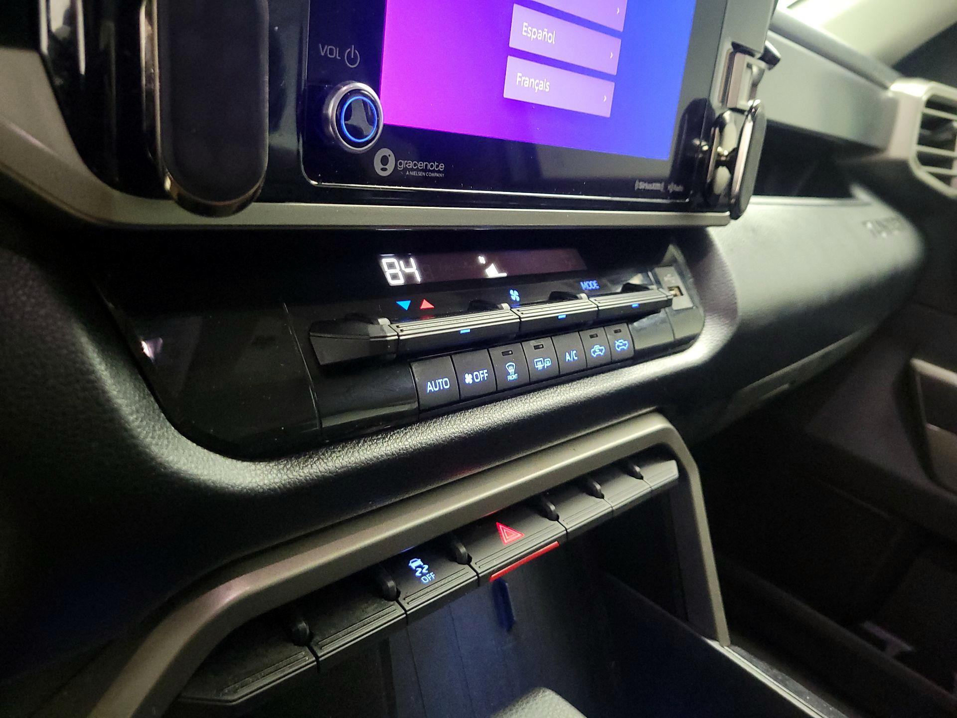 Thumbnail: 2022 Toyota Tundra - 14