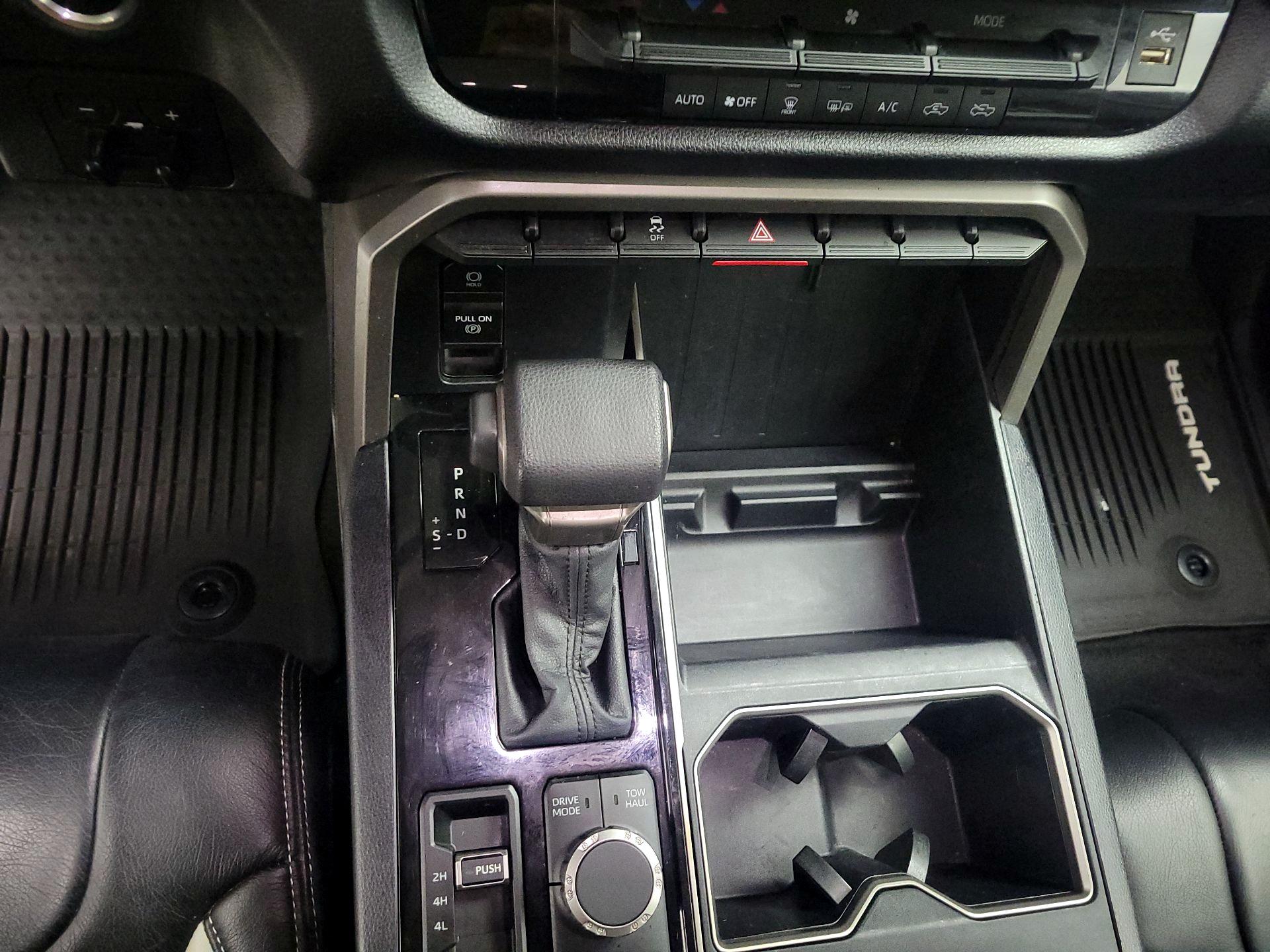 Thumbnail: 2022 Toyota Tundra - 15