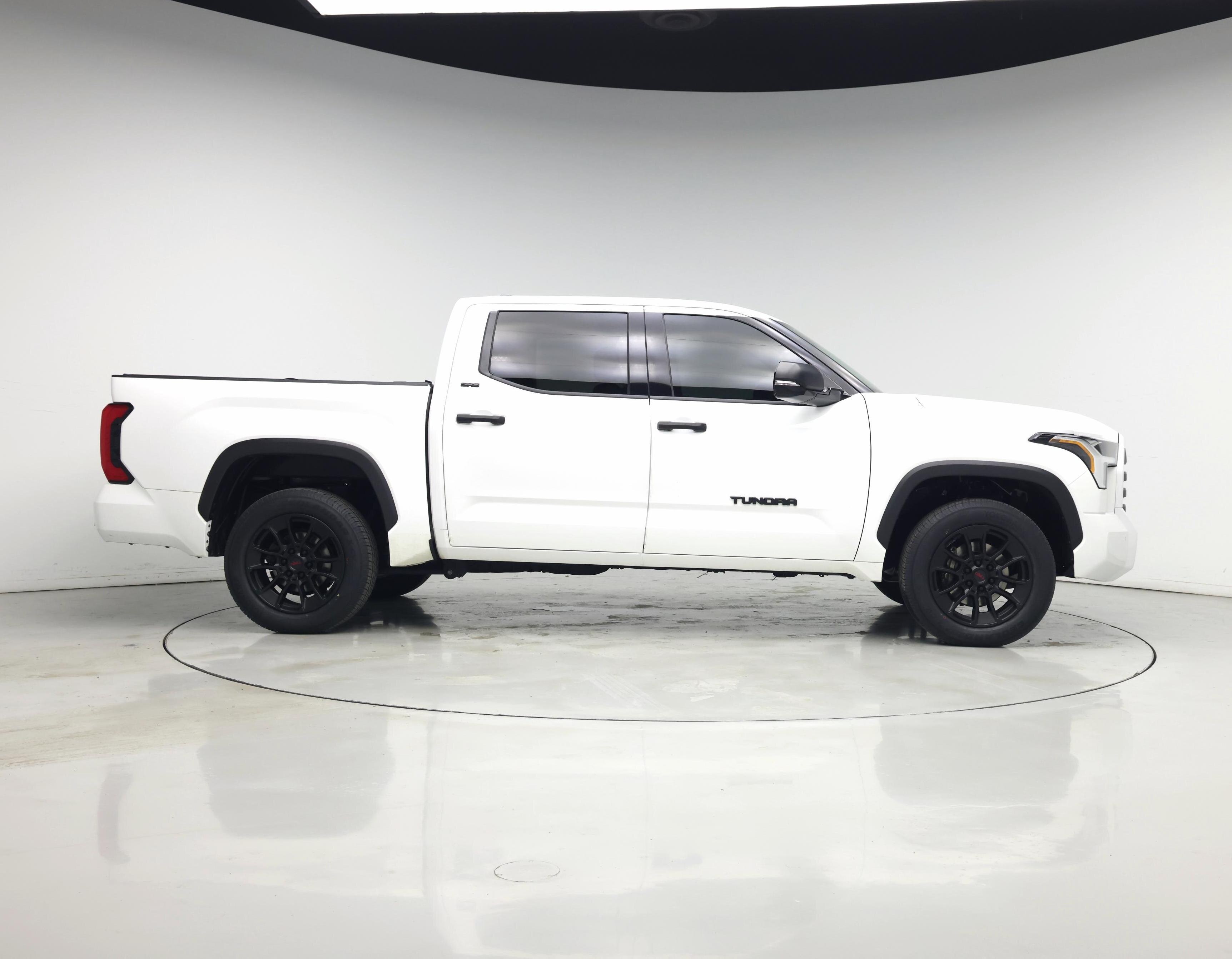 Thumbnail: 2022 Toyota Tundra - 7