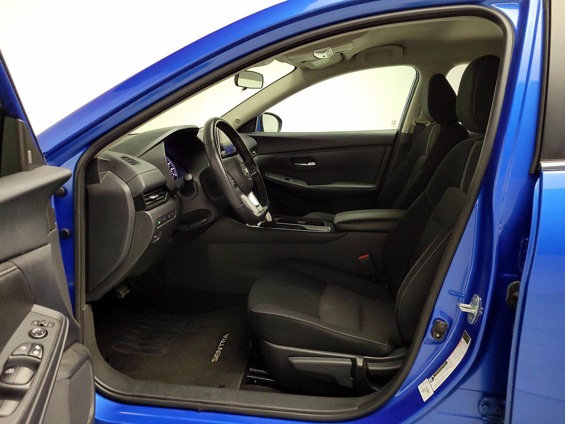 Thumbnail: 2023 Nissan Sentra - 11