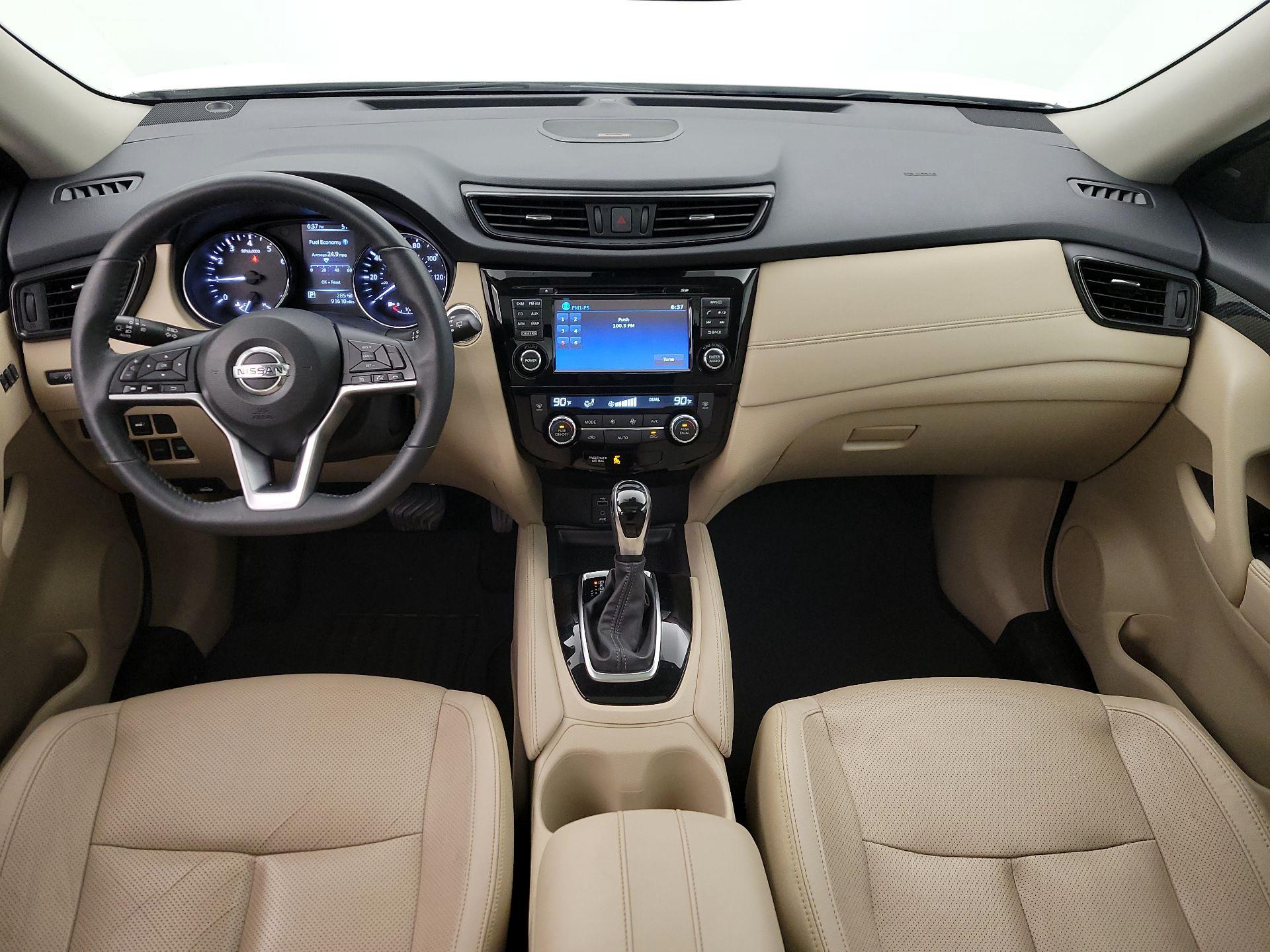 Thumbnail: 2017 Nissan Rogue - 9