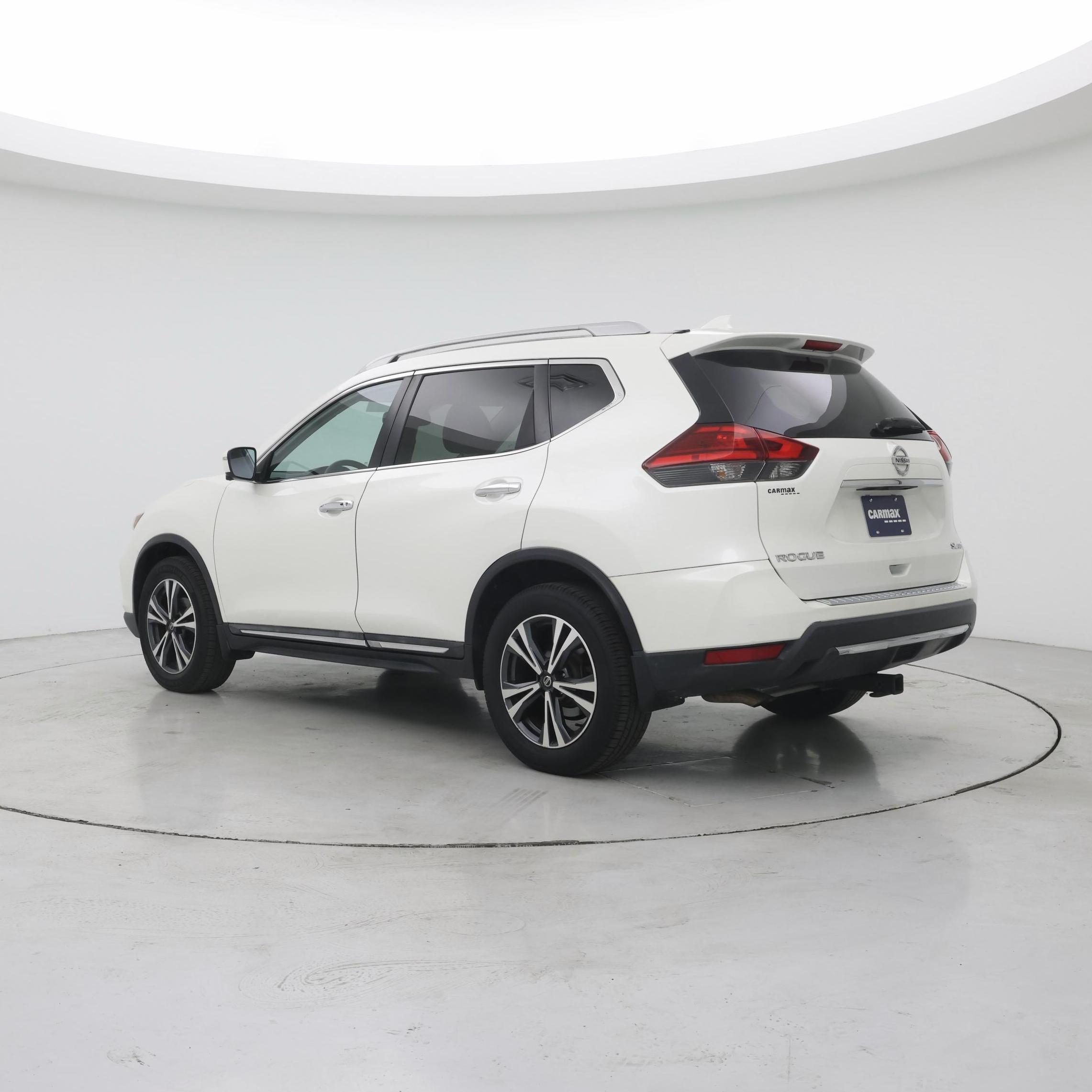 Thumbnail: 2017 Nissan Rogue - 2