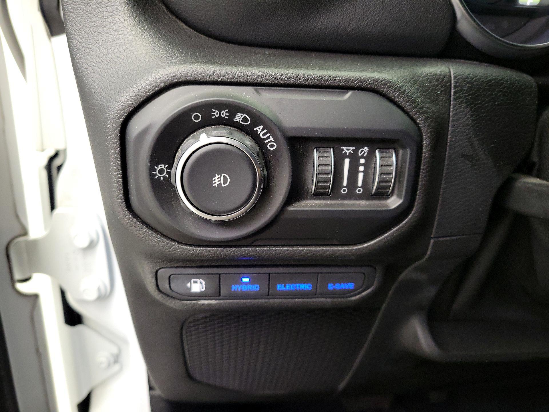 Thumbnail: 2021 Jeep Wrangler - 13