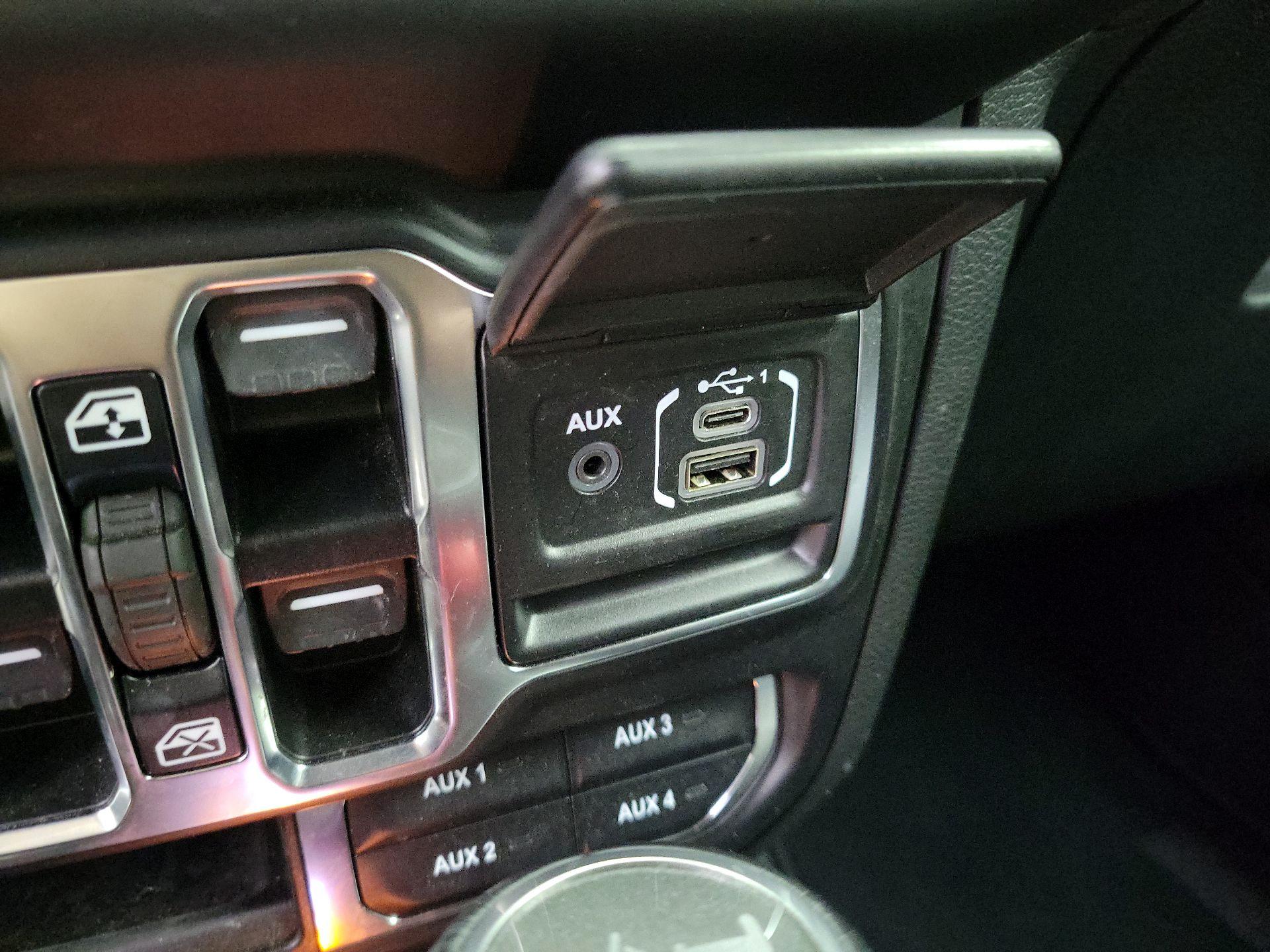 Thumbnail: 2021 Jeep Wrangler - 19