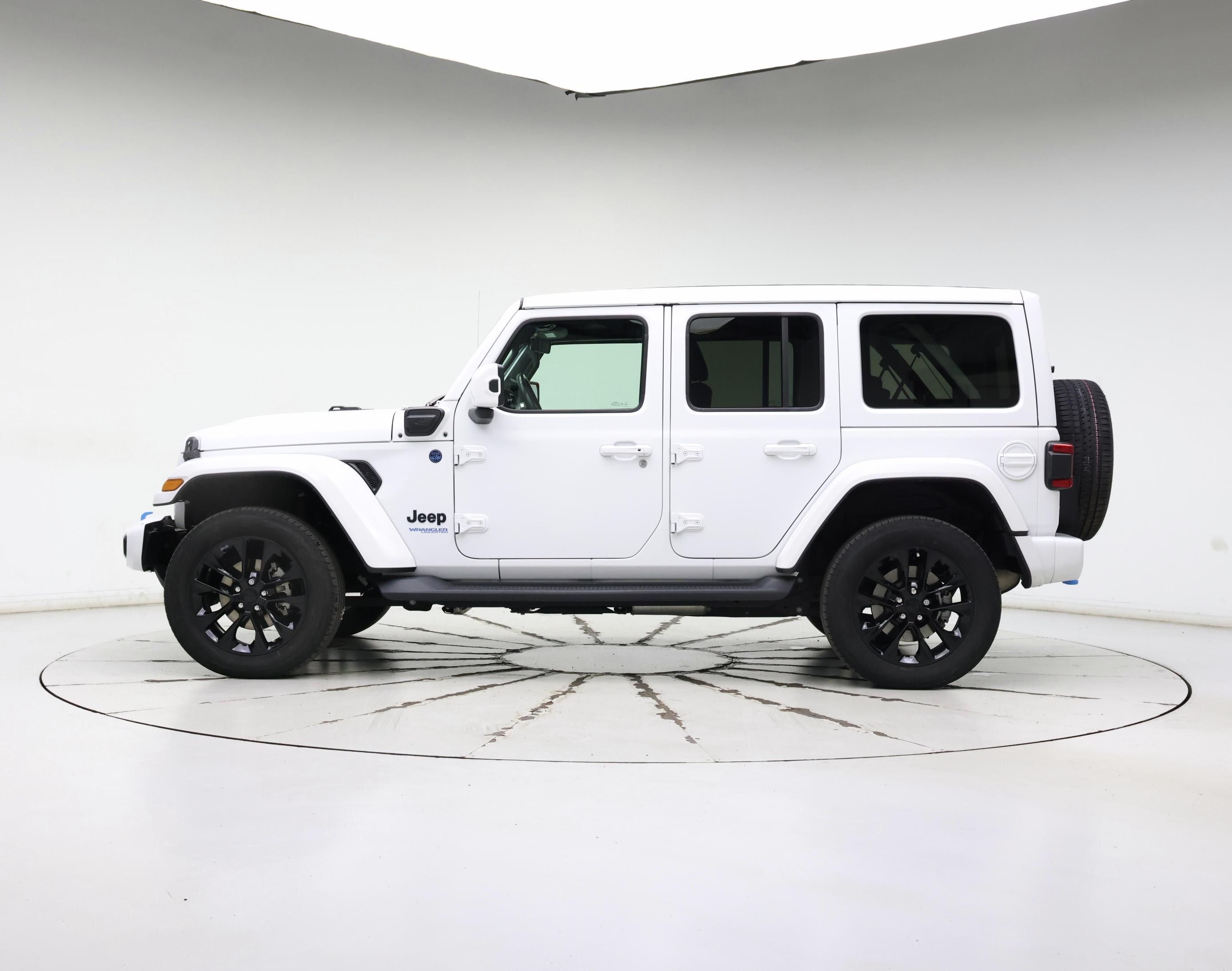 Thumbnail: 2021 Jeep Wrangler - 3