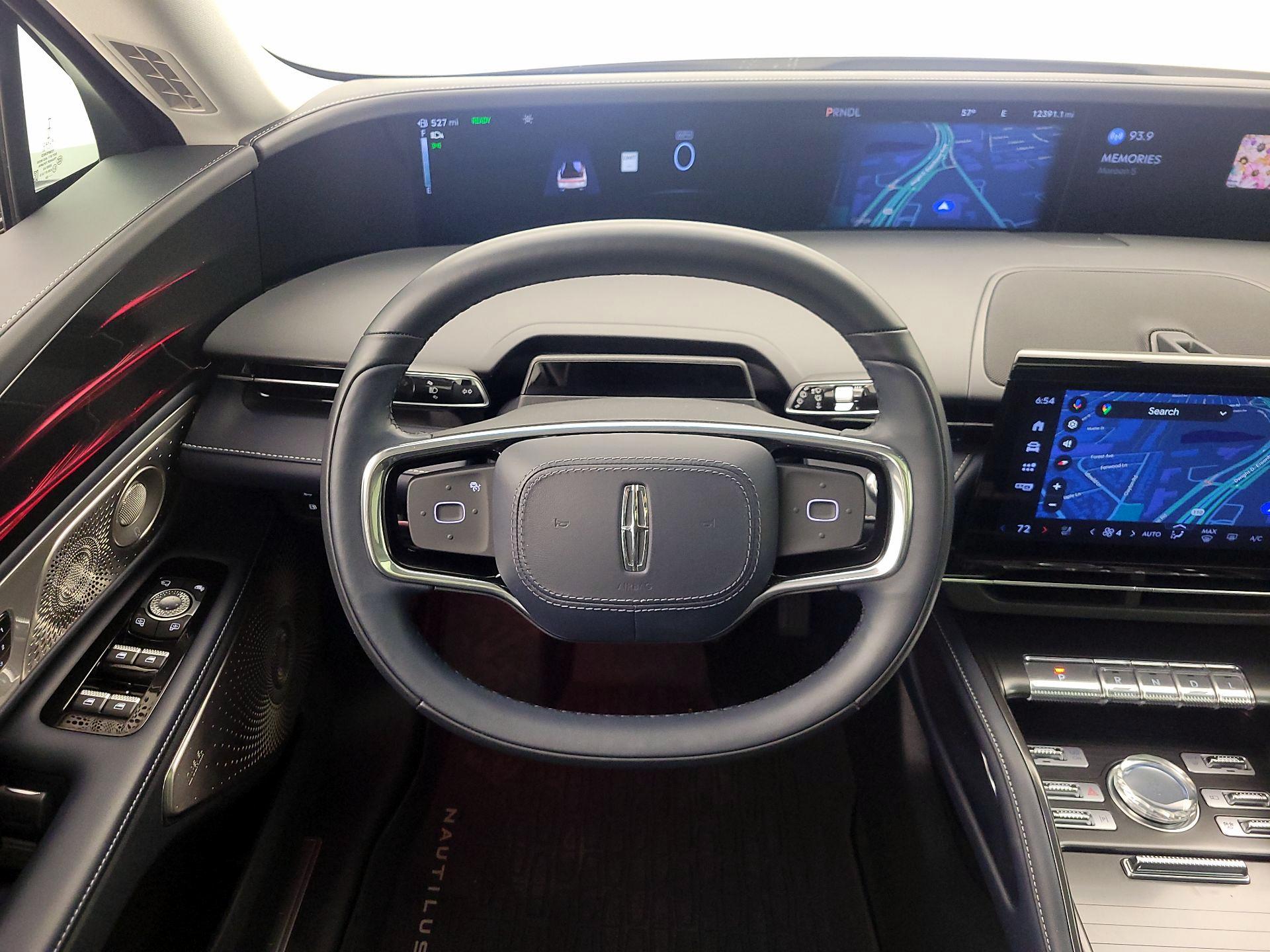 Thumbnail: 2024 Lincoln Nautilus - 10