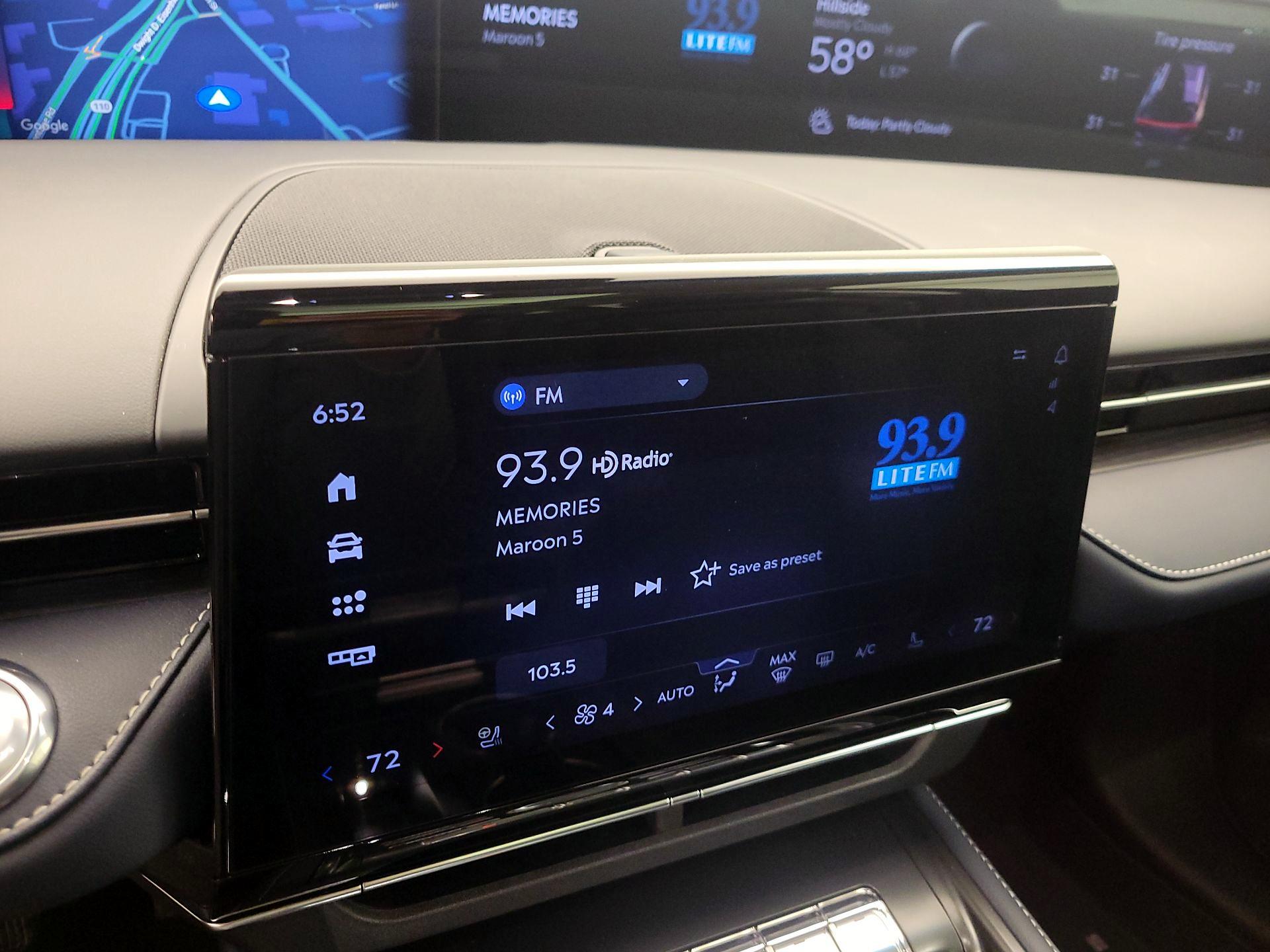 Thumbnail: 2024 Lincoln Nautilus - 16