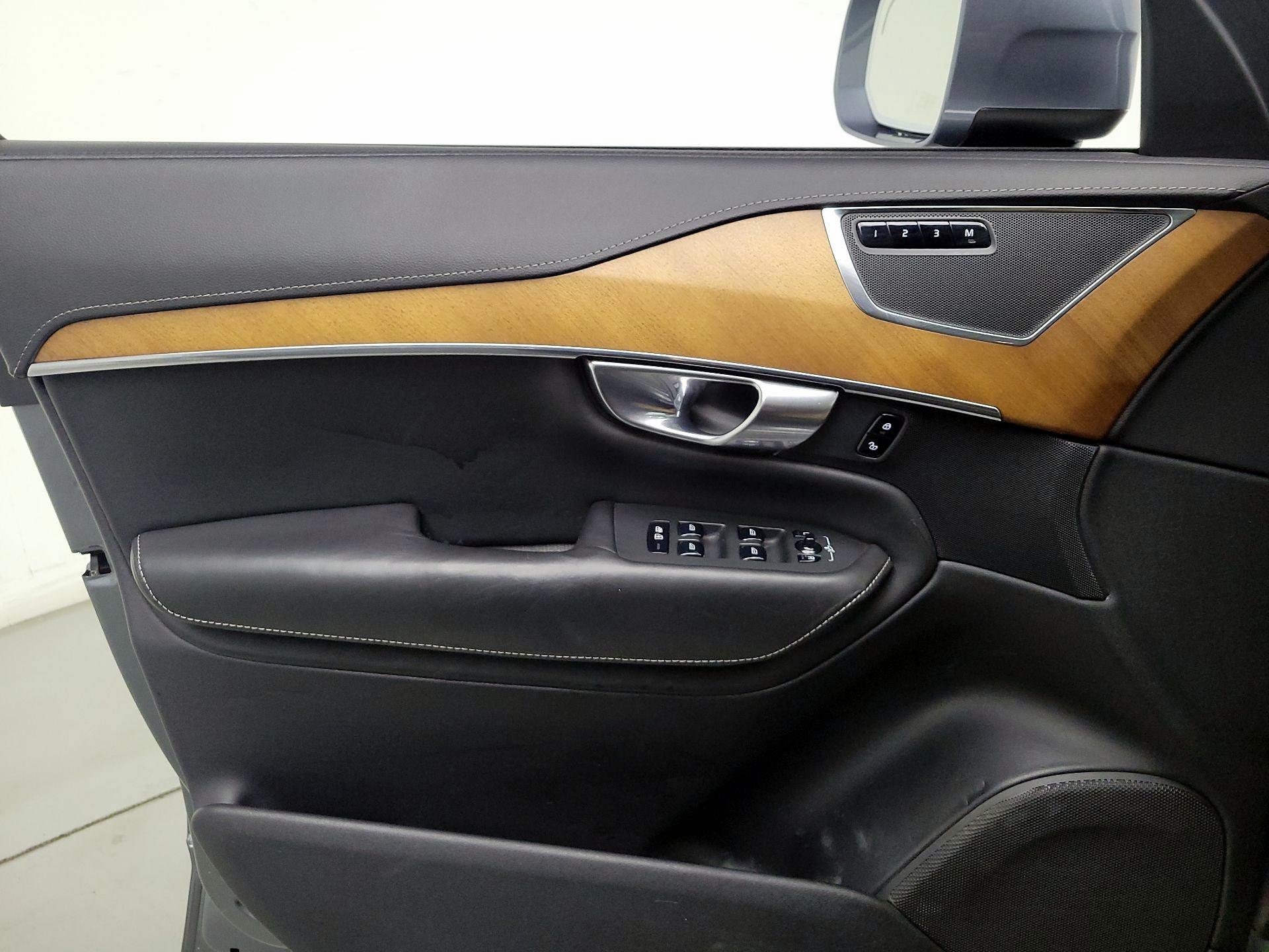 Thumbnail: 2018 Volvo XC90 - 12