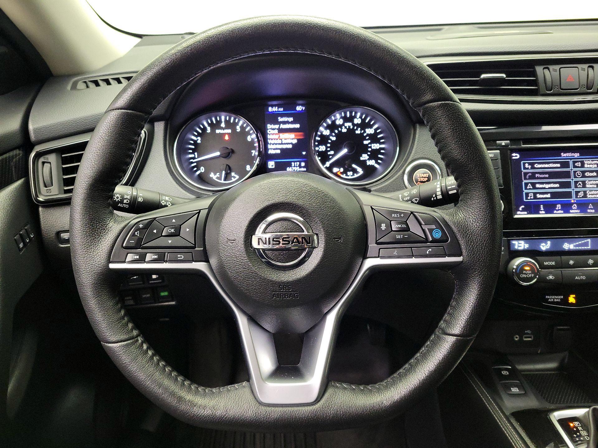 Thumbnail: 2020 Nissan Rogue - 10
