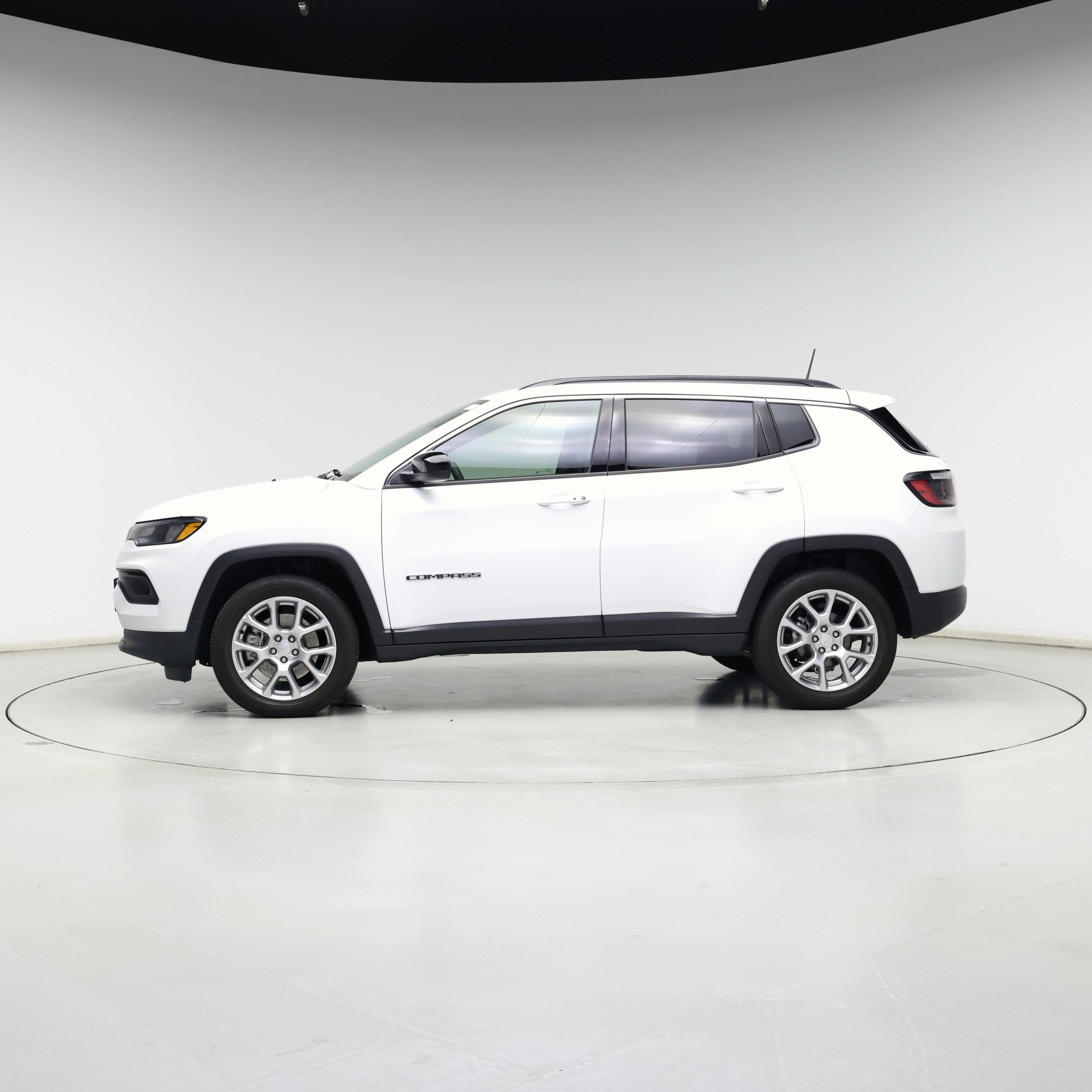 Thumbnail: 2024 Jeep Compass - 3