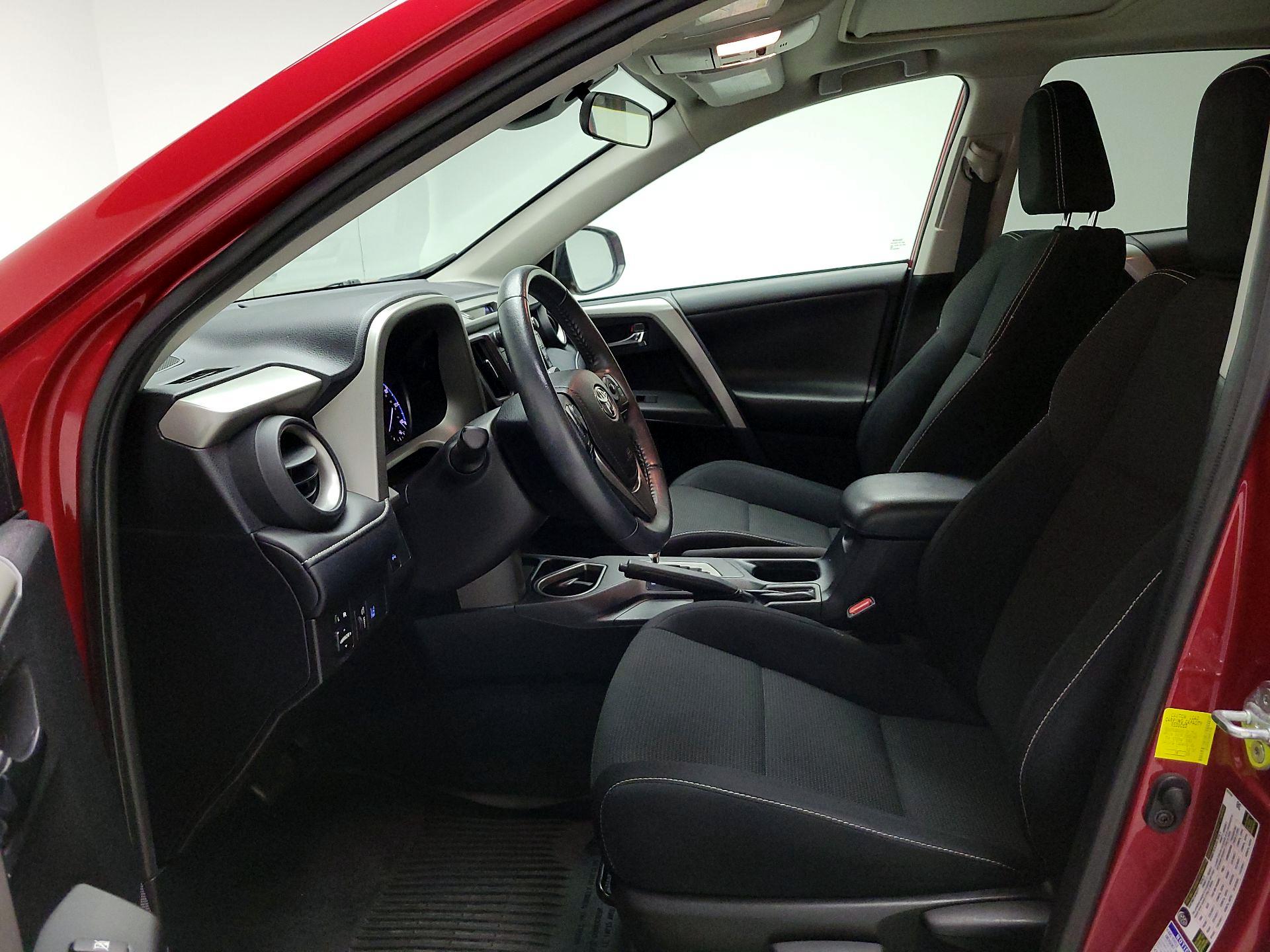 Thumbnail: 2017 Toyota RAV4 - 11