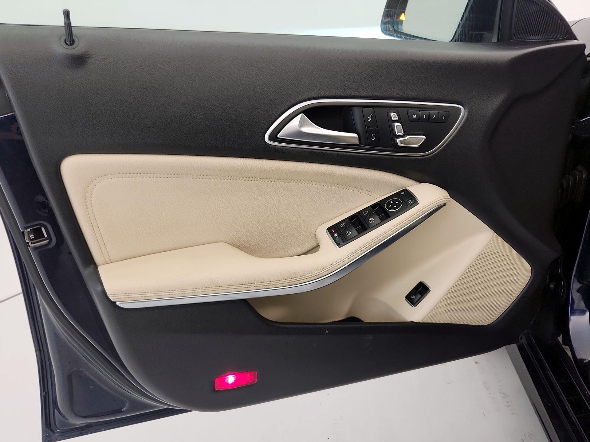 Thumbnail: 2018 Mercedes-Benz CLA - 12