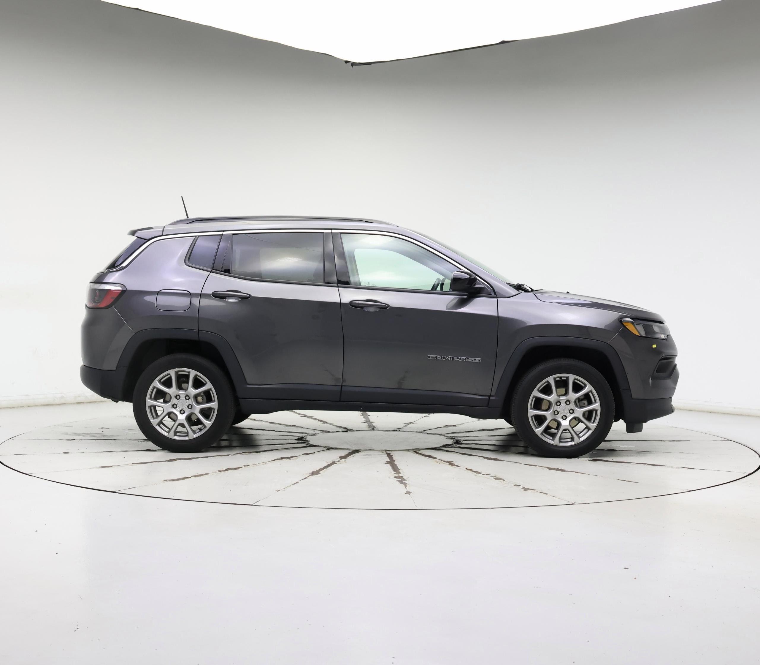 Thumbnail: 2022 Jeep Compass - 7