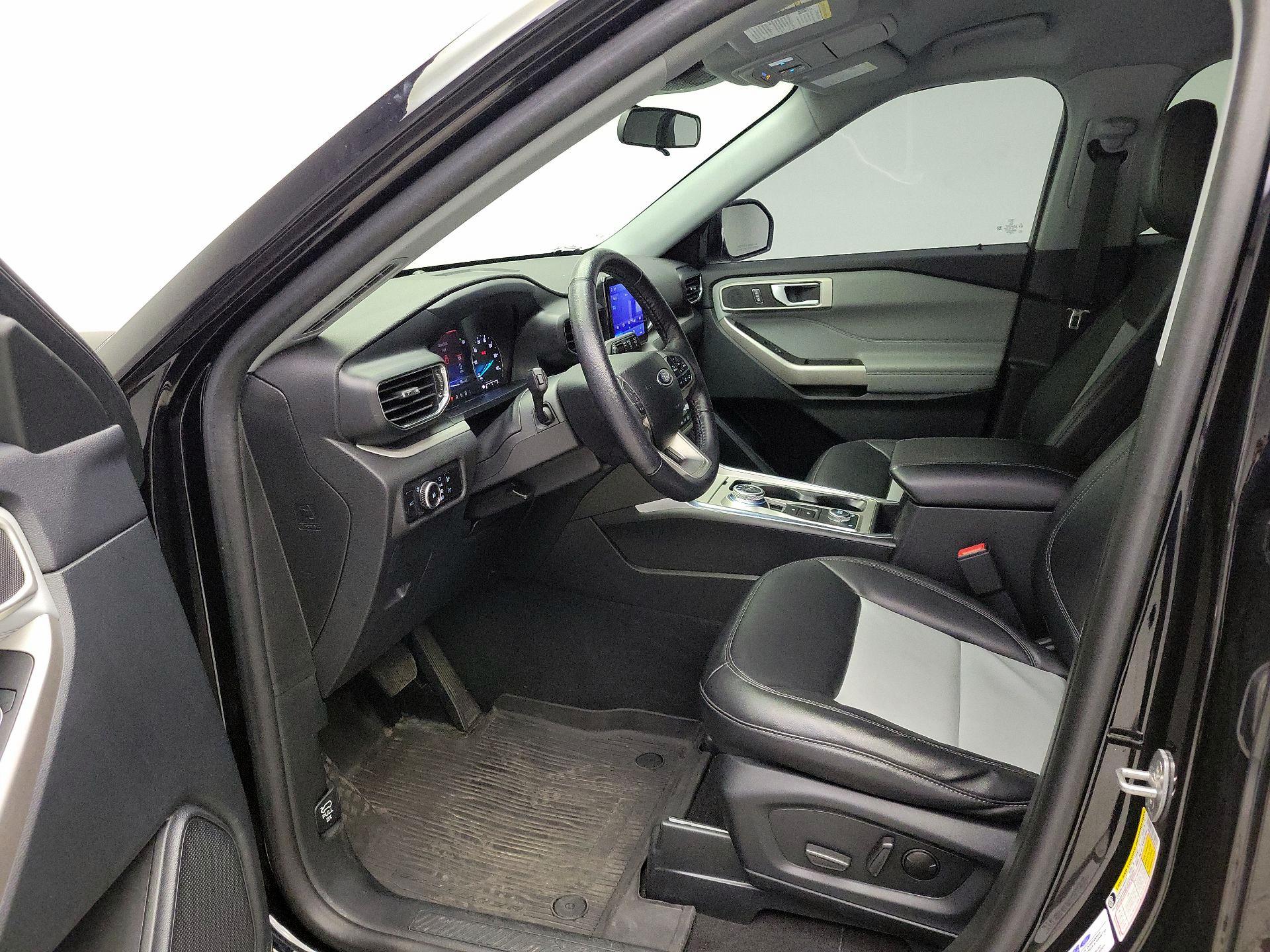 Thumbnail: 2023 Ford Explorer - 11