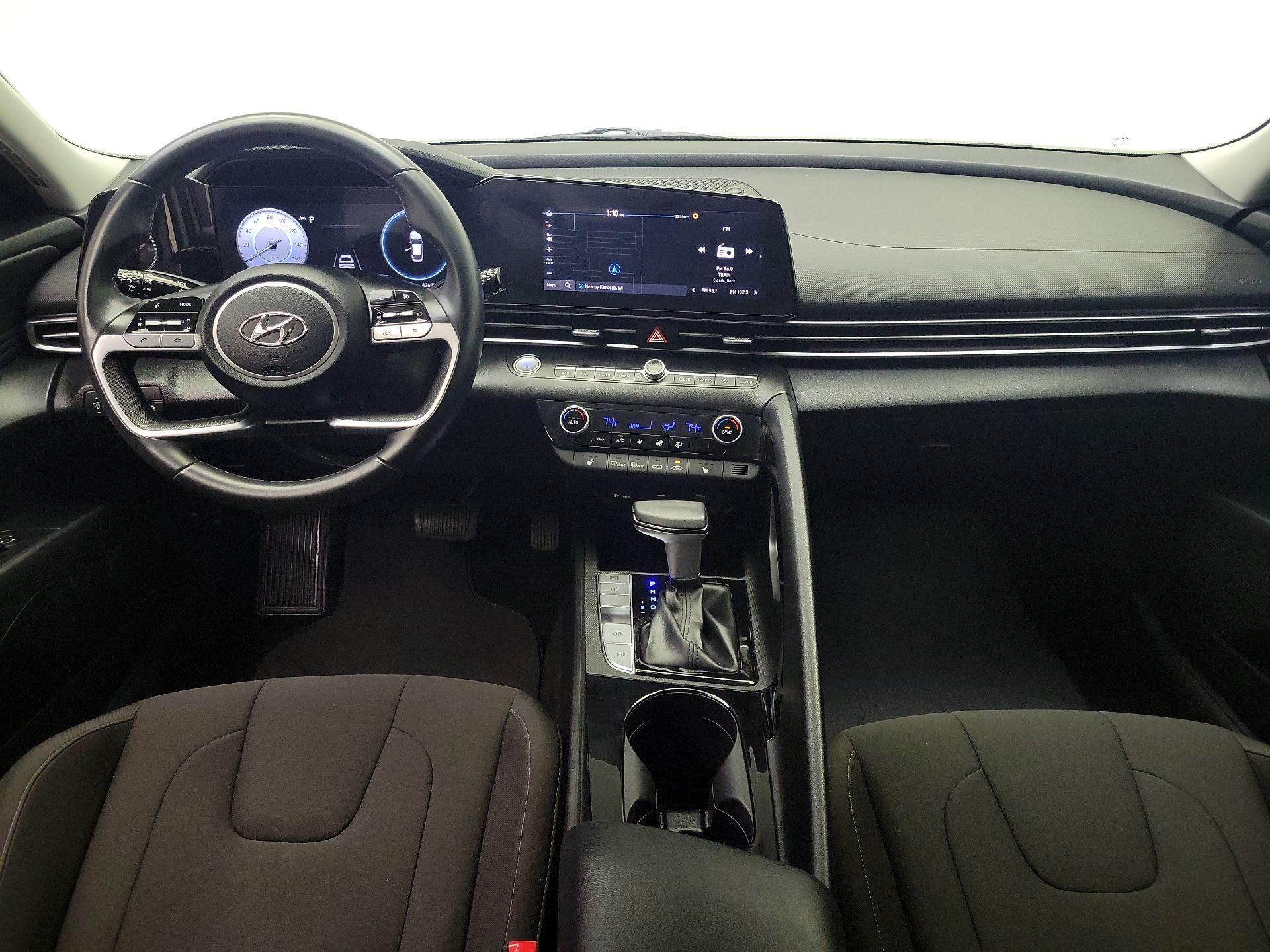 Thumbnail: 2023 Hyundai Elantra - 9