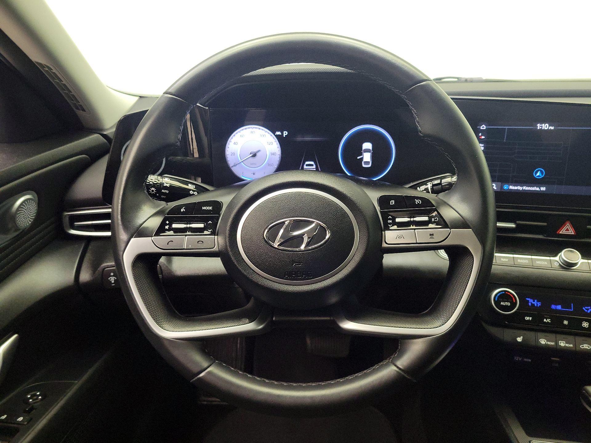 Thumbnail: 2023 Hyundai Elantra - 10