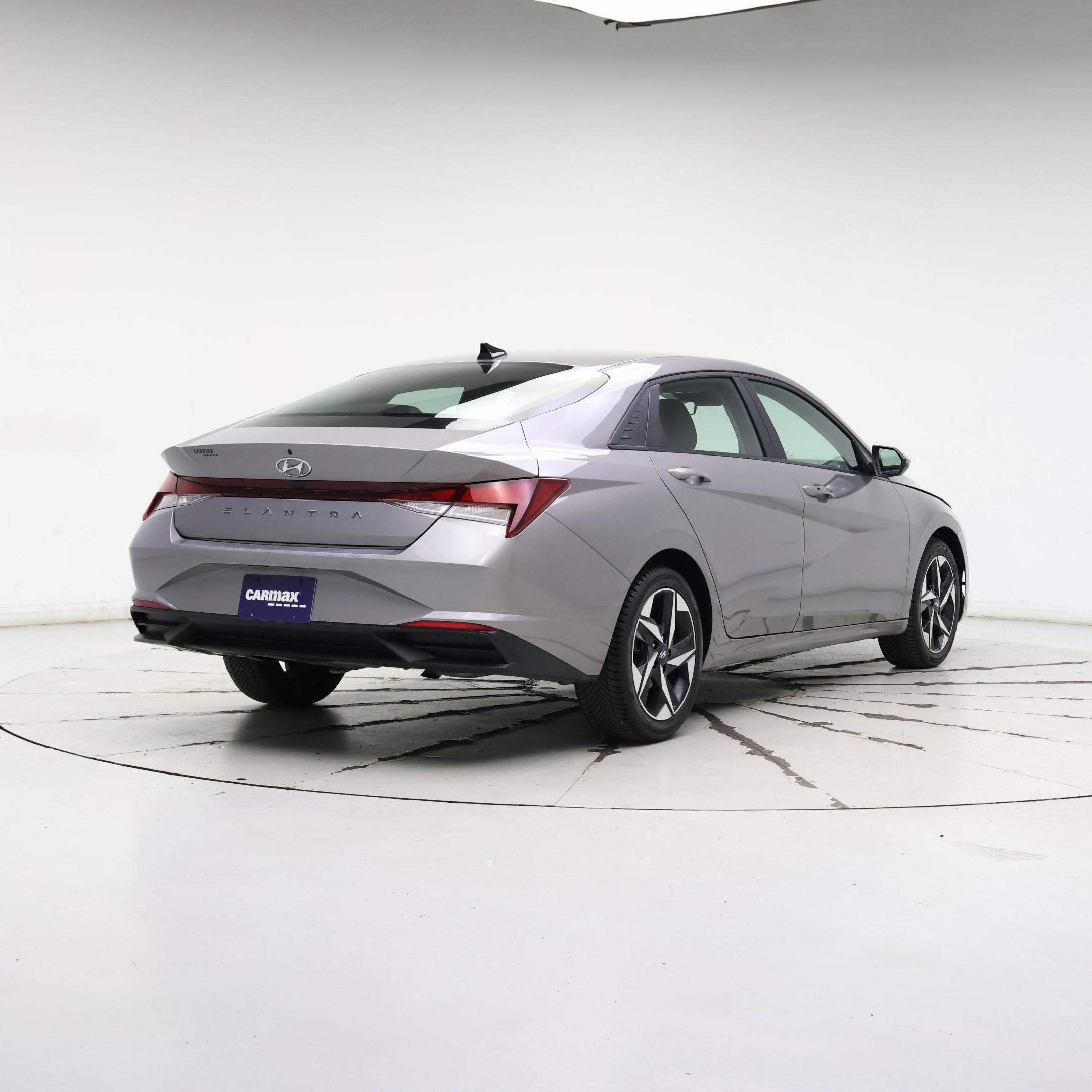 Thumbnail: 2023 Hyundai Elantra - 8