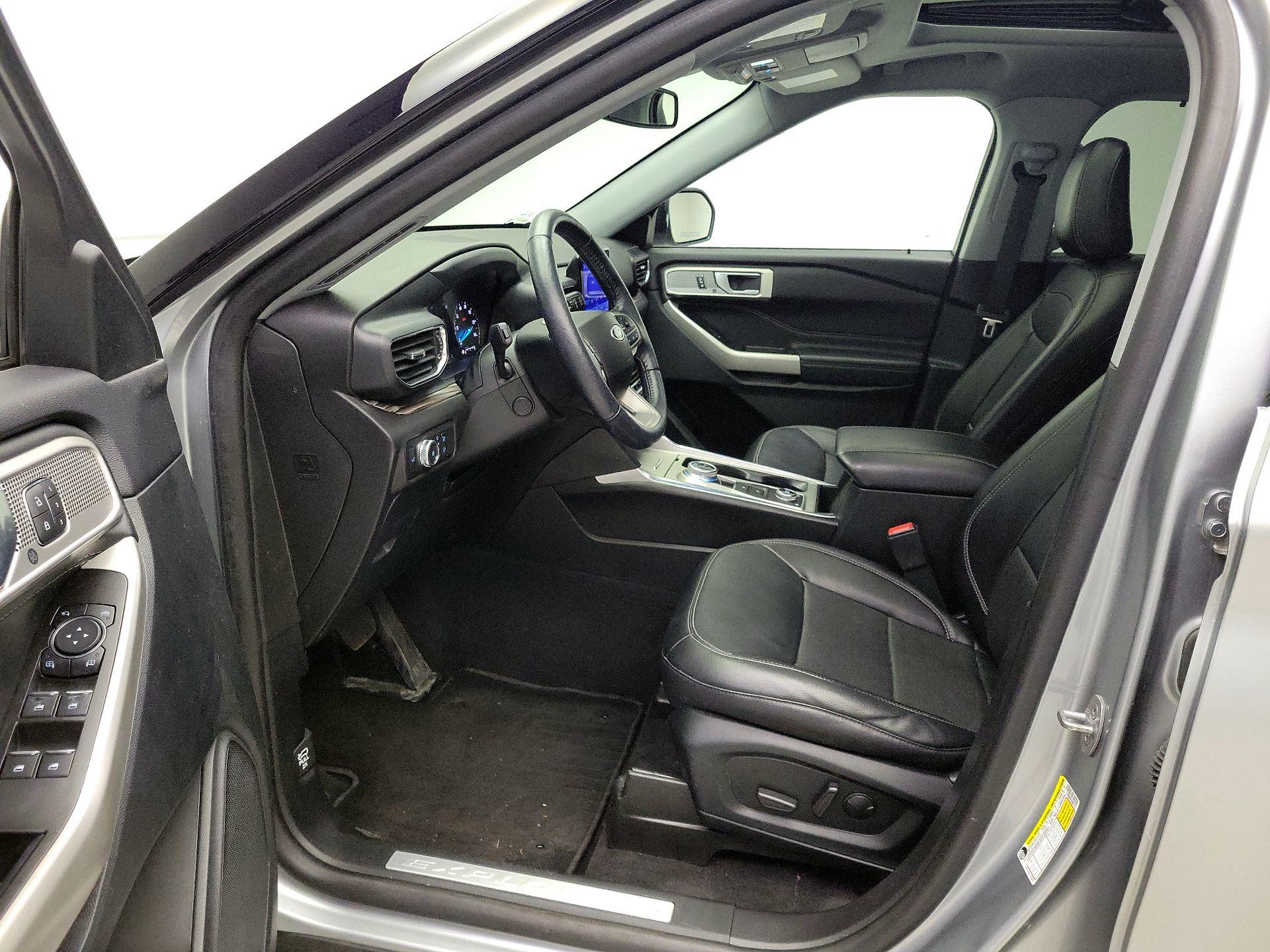Thumbnail: 2022 Ford Explorer - 11