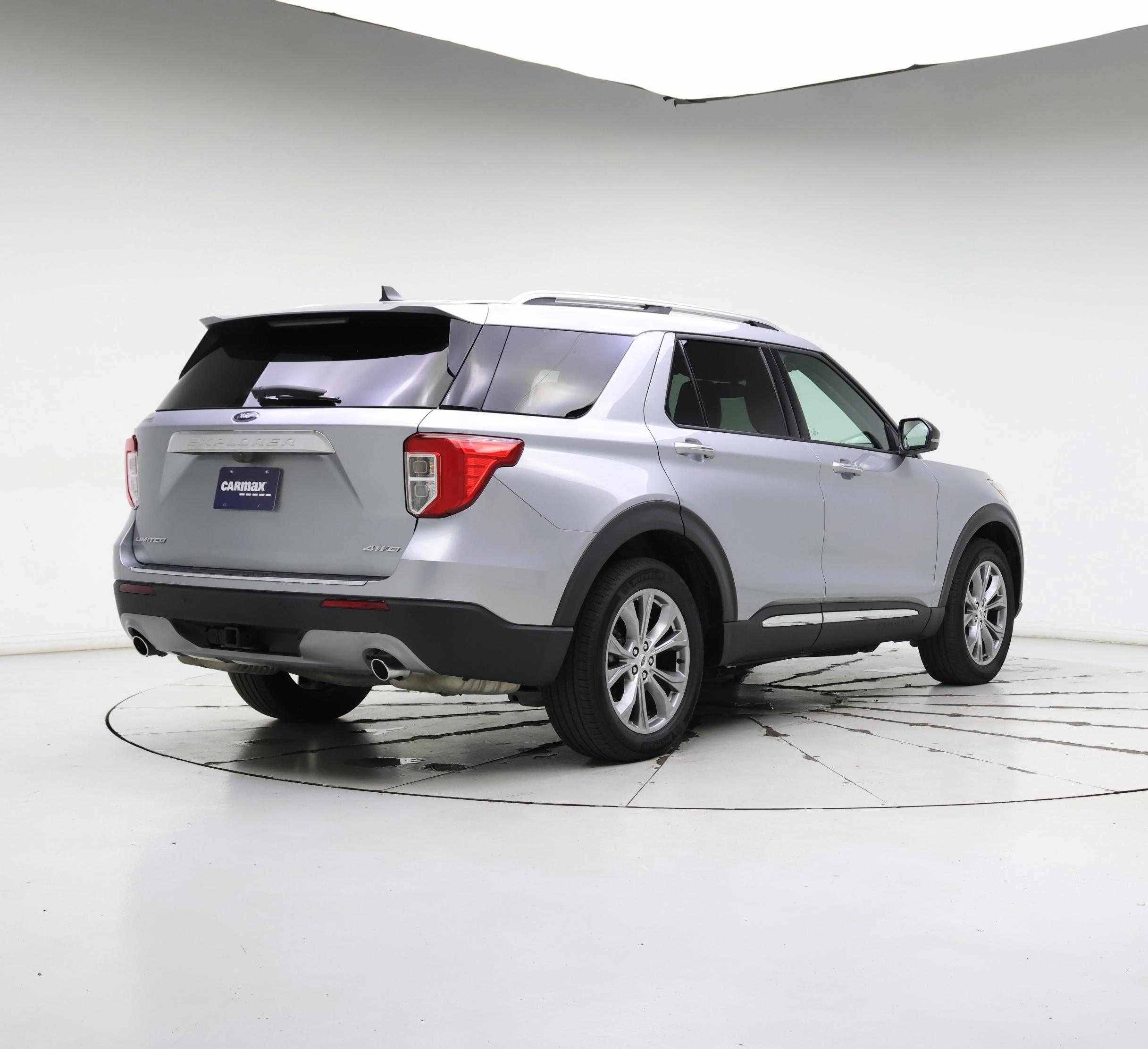 Thumbnail: 2022 Ford Explorer - 8