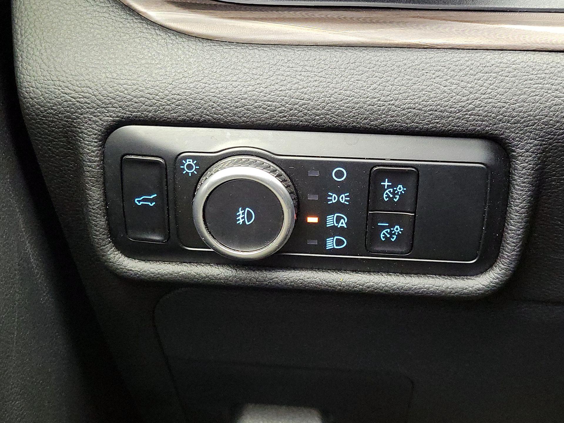 Thumbnail: 2023 Ford Explorer - 13