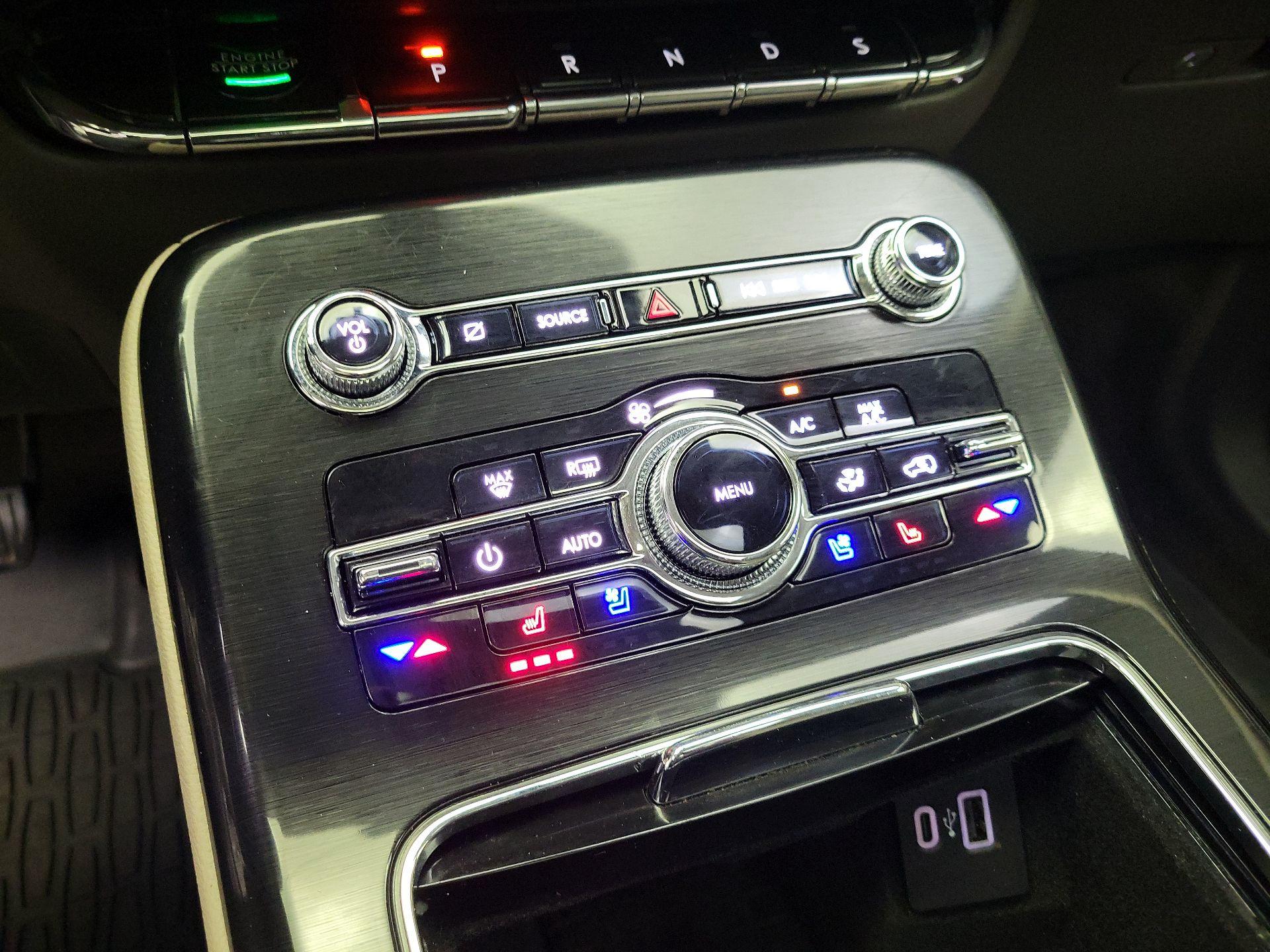 Thumbnail: 2022 Lincoln Nautilus - 17