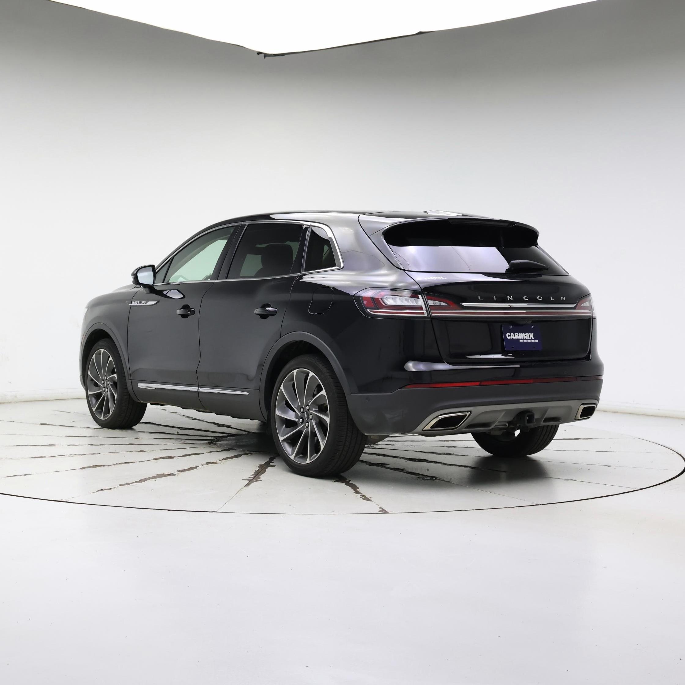 Thumbnail: 2022 Lincoln Nautilus - 2