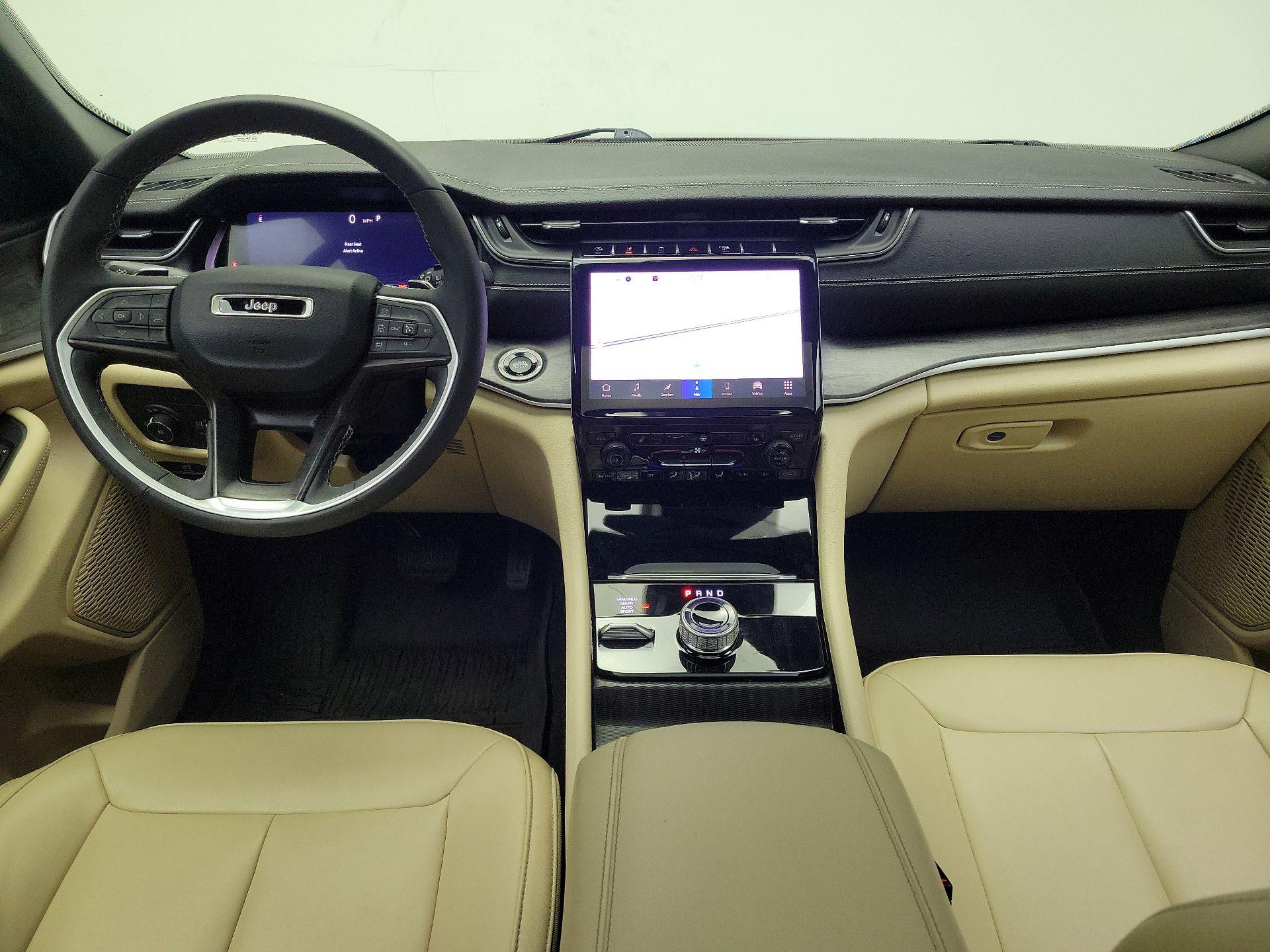 Thumbnail: 2023 Jeep Grand Cherokee L - 9