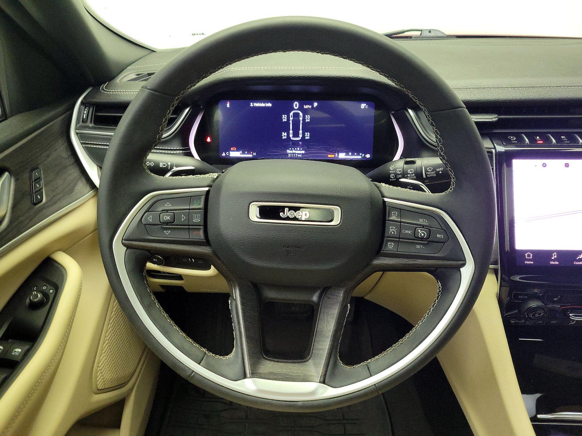 Thumbnail: 2023 Jeep Grand Cherokee L - 10