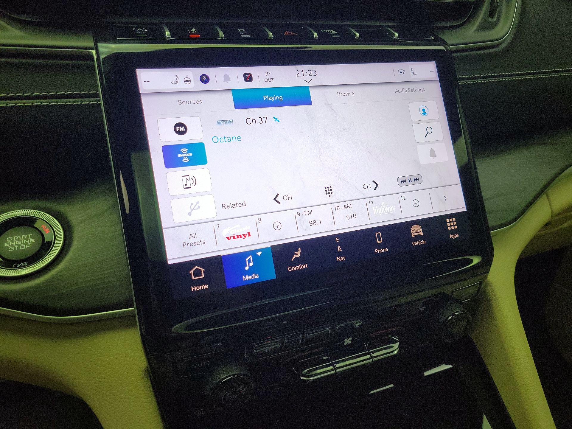 Thumbnail: 2023 Jeep Grand Cherokee L - 16