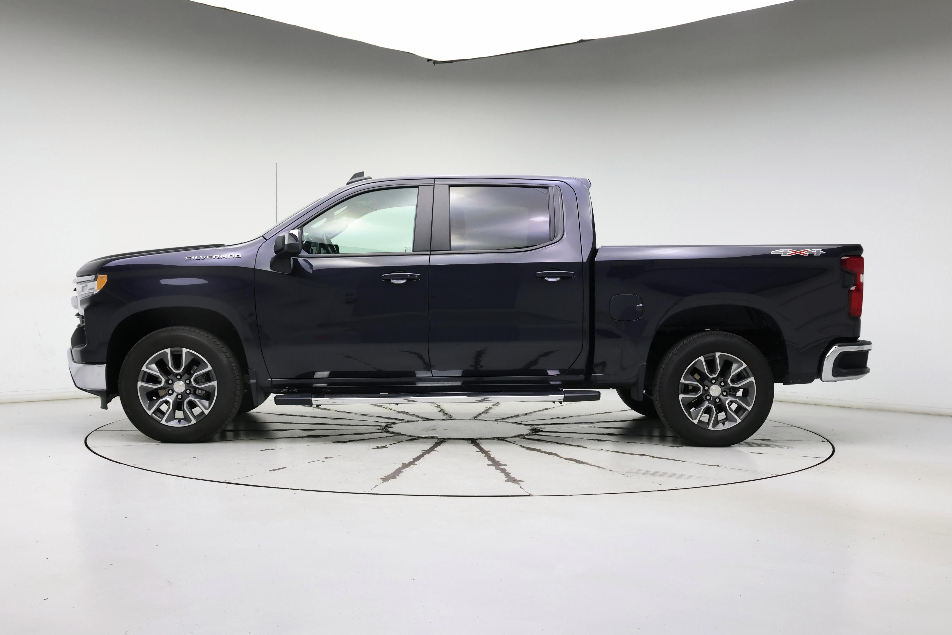 Thumbnail: 2022 Chevrolet Silverado 1500 - 3